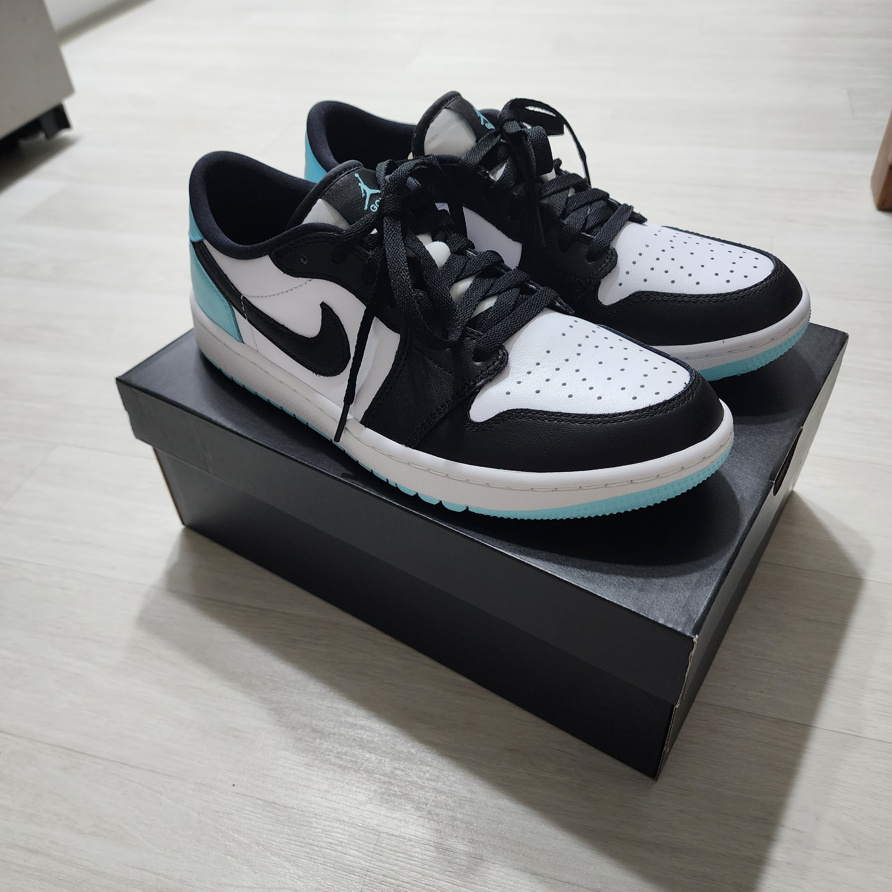 Jordan 1 Low Golf Copa 착용 스타일 - 3