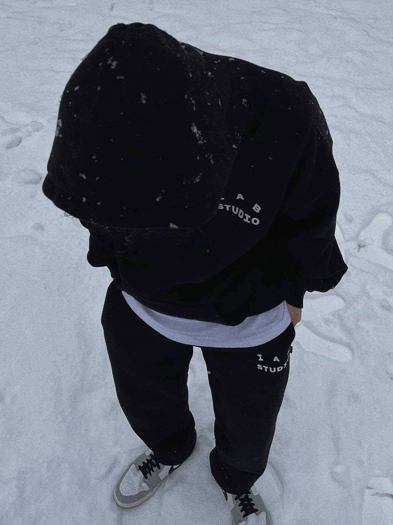 IAB Studio Hoodie Black White, IAB Studio Sweatpants Black White - 22SS 착용 스타일 - 3