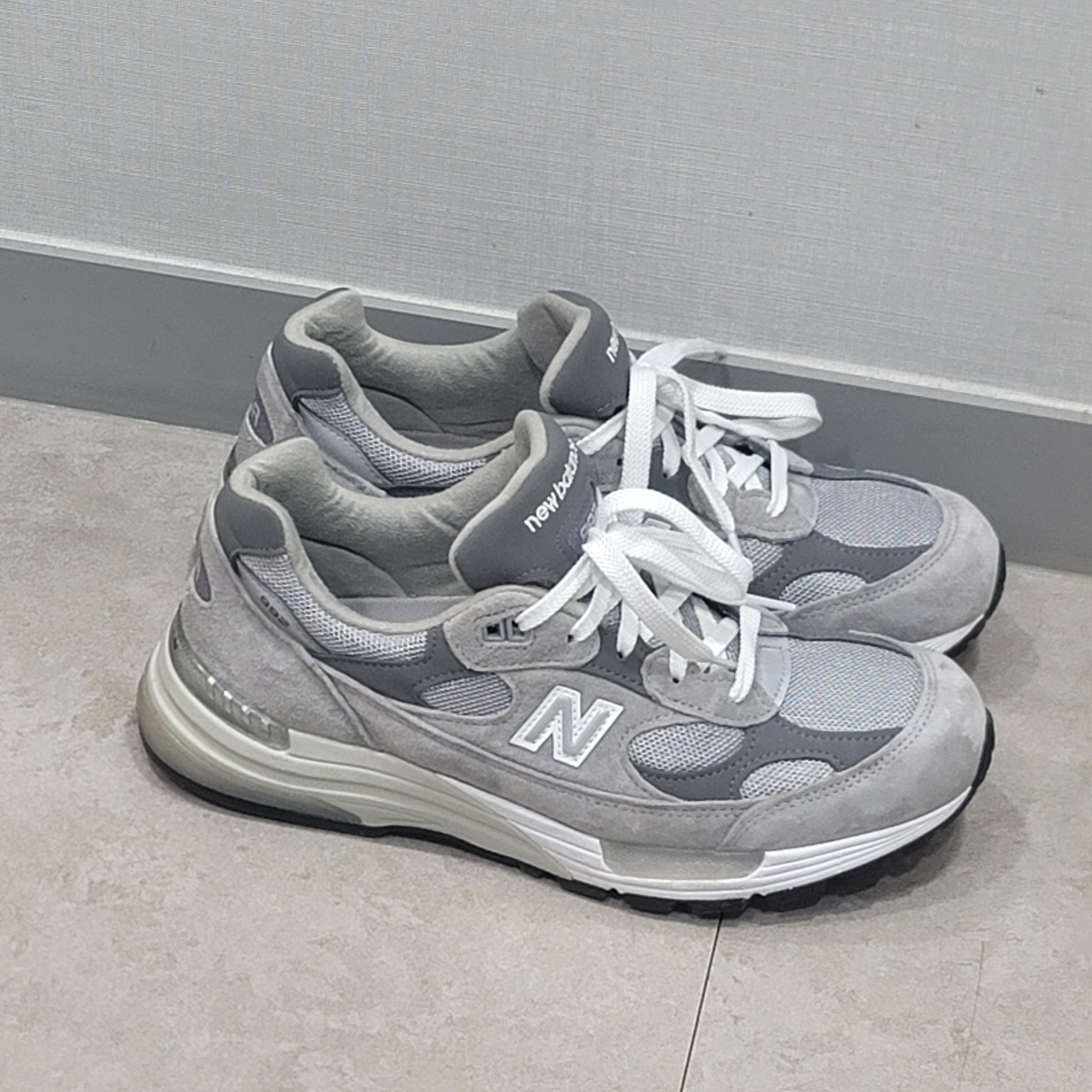 New Balance 992 Made in USA Grey - D Standard 착용 스타일