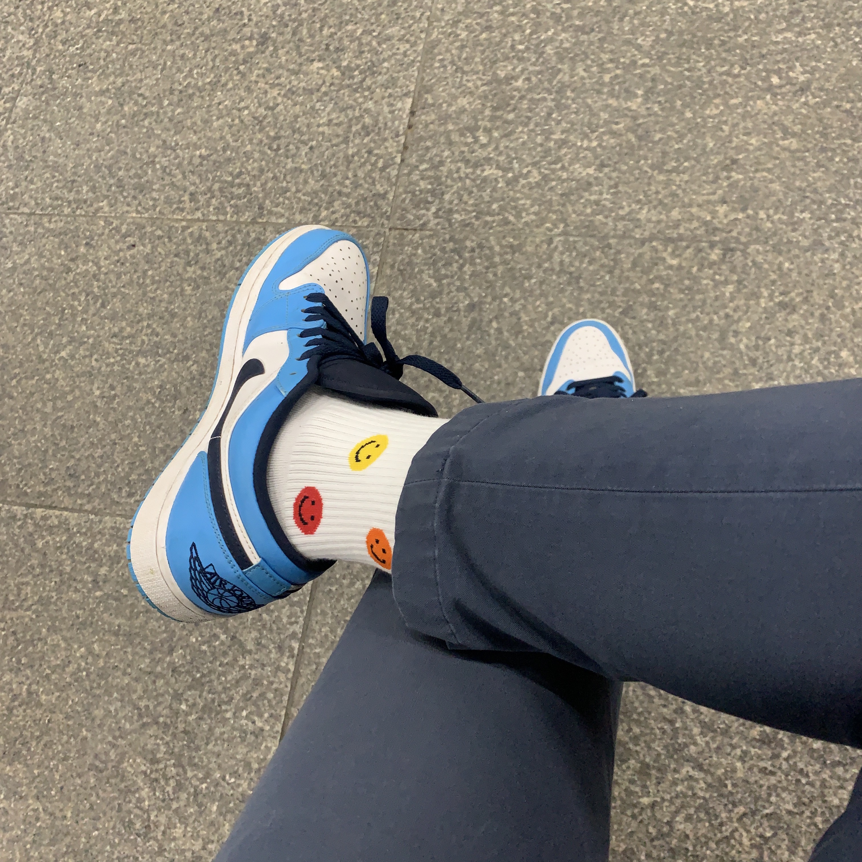 Jordan 1 Low Dark Powder Blue 착용 스타일