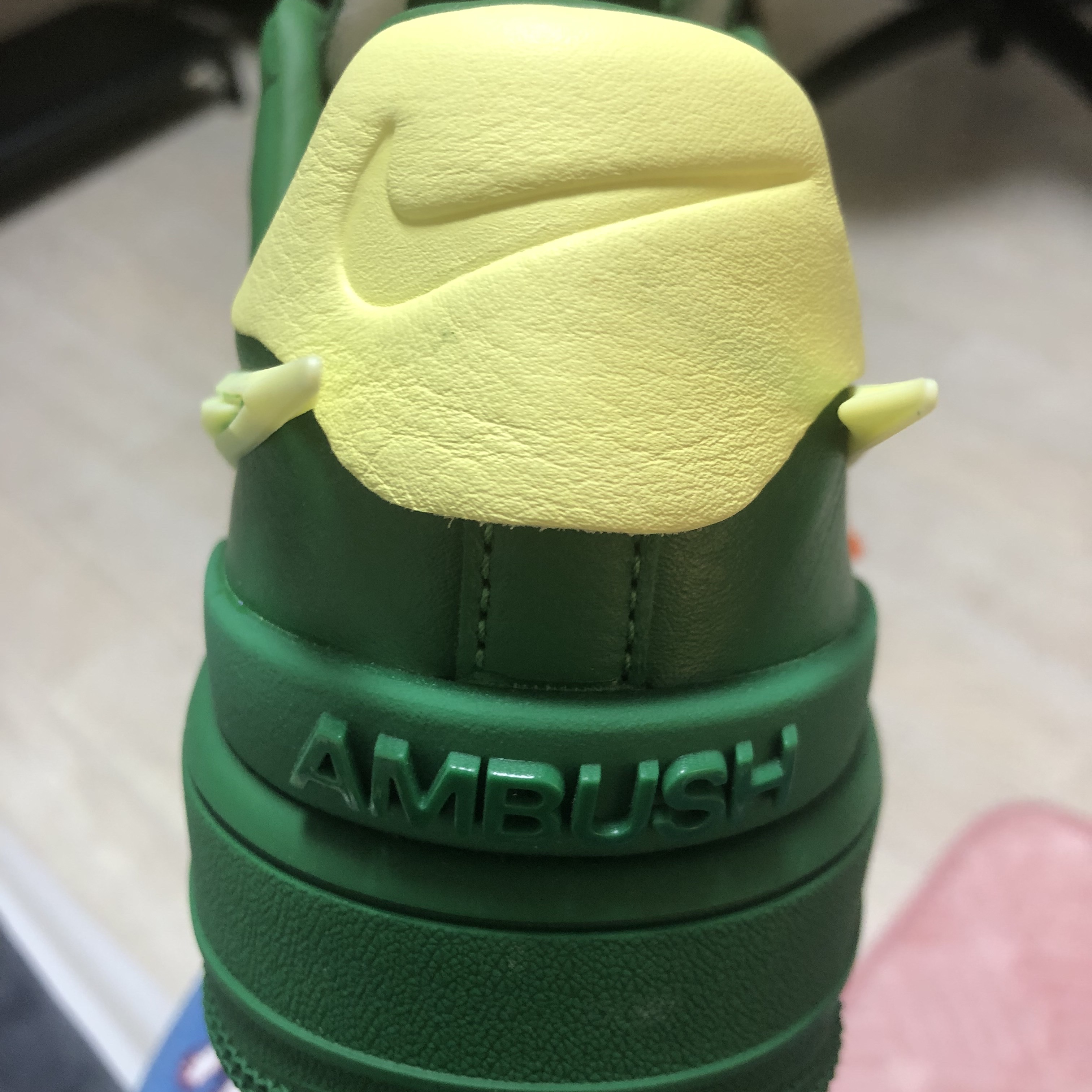 Nike x Ambush Air Force 1 Low SP Pine Green and Citron 착용 스타일 - 2