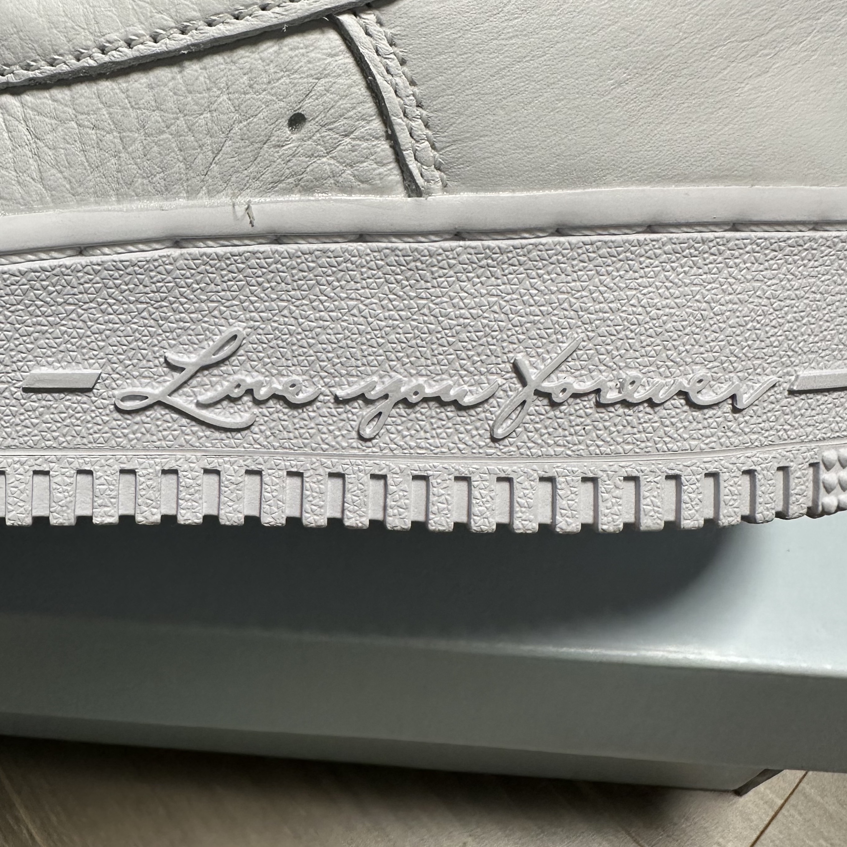 Nike x Drake Nocta Air Force 1 Low SP Certified Lover Boy White 착용 스타일 - 3