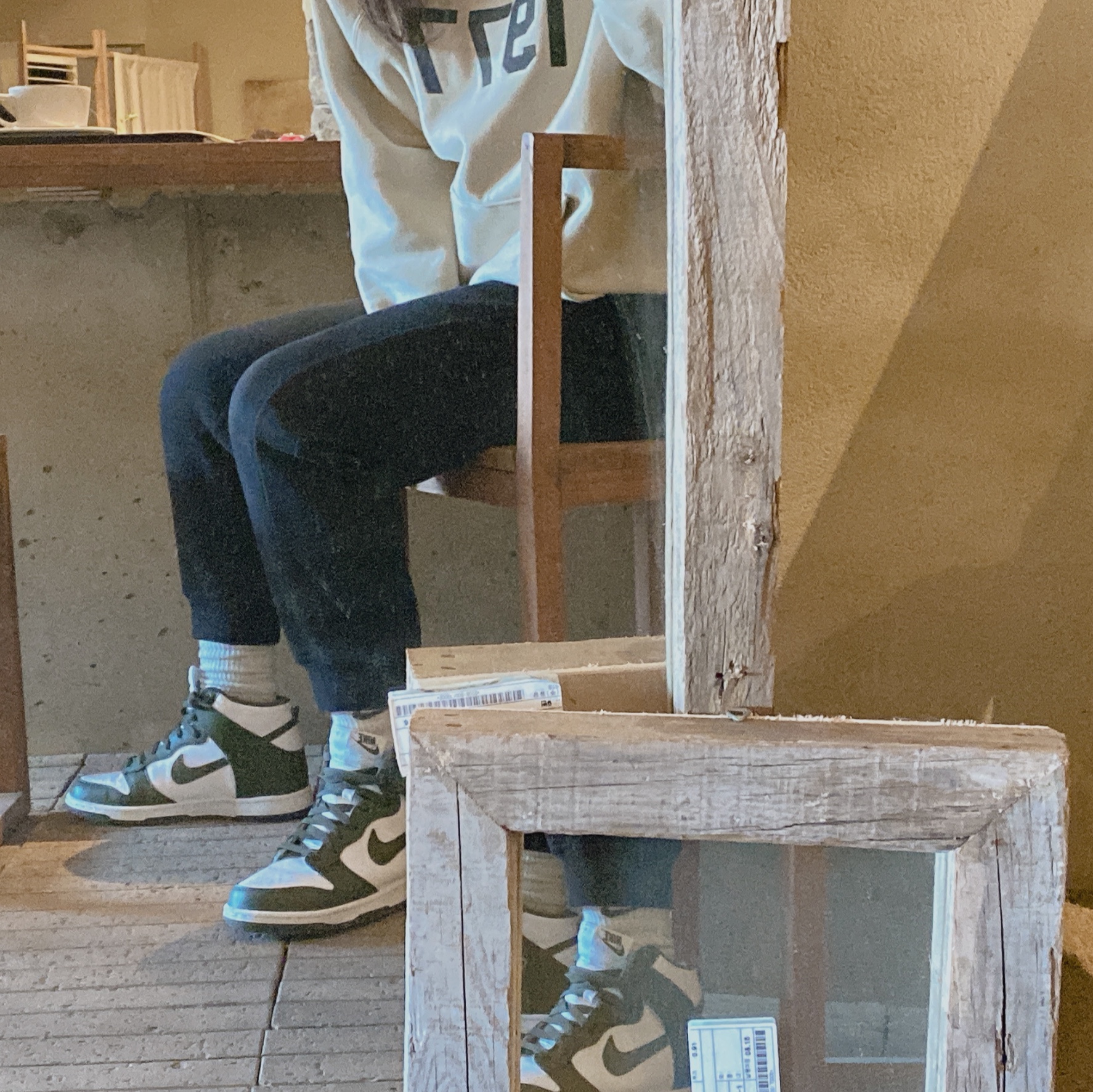 Essentials 1977 Hoodie Wheat - 22SS 착용 스타일 - 1