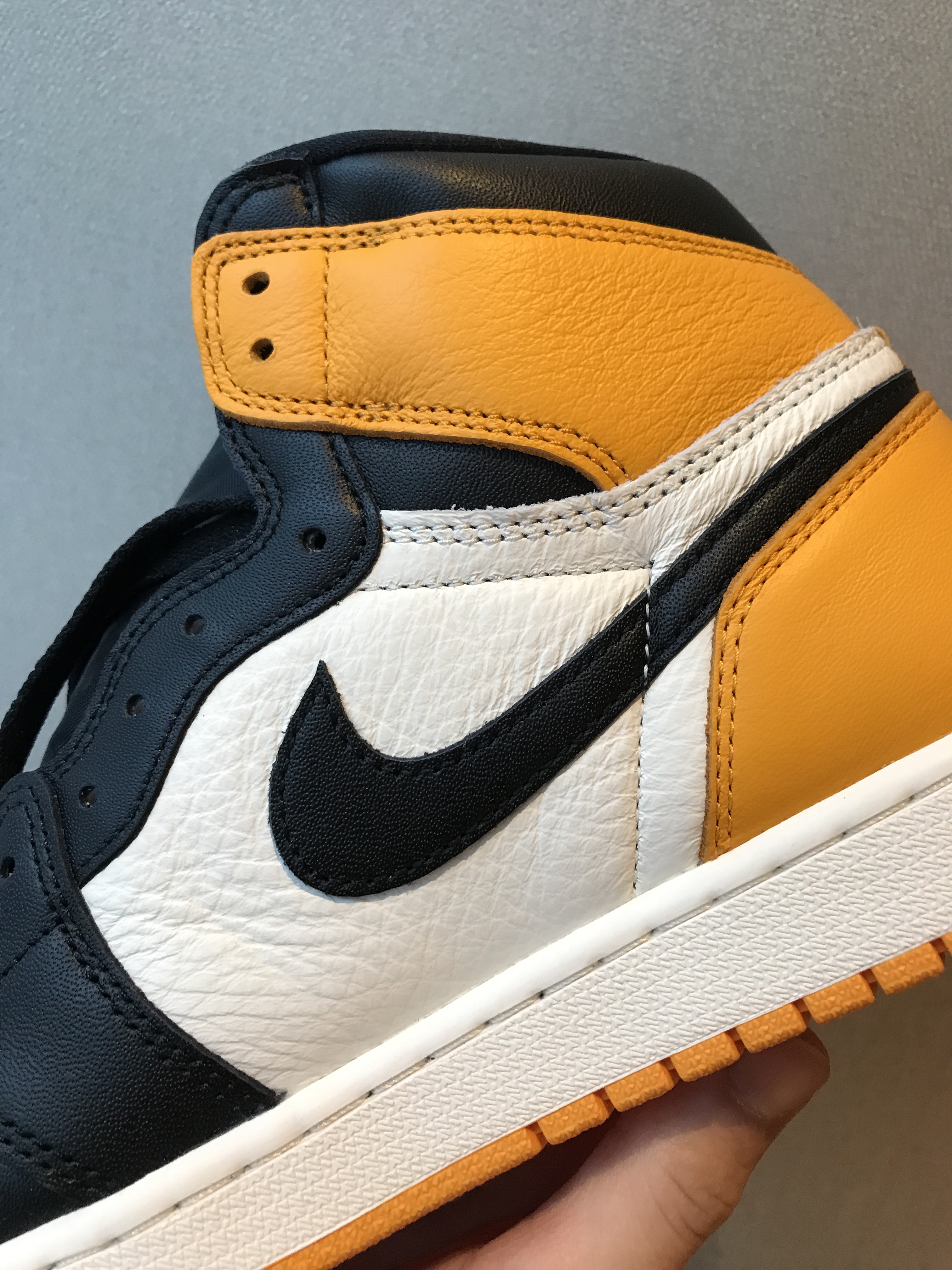 Jordan 1 Retro High OG Taxi 착용 스타일 - 3