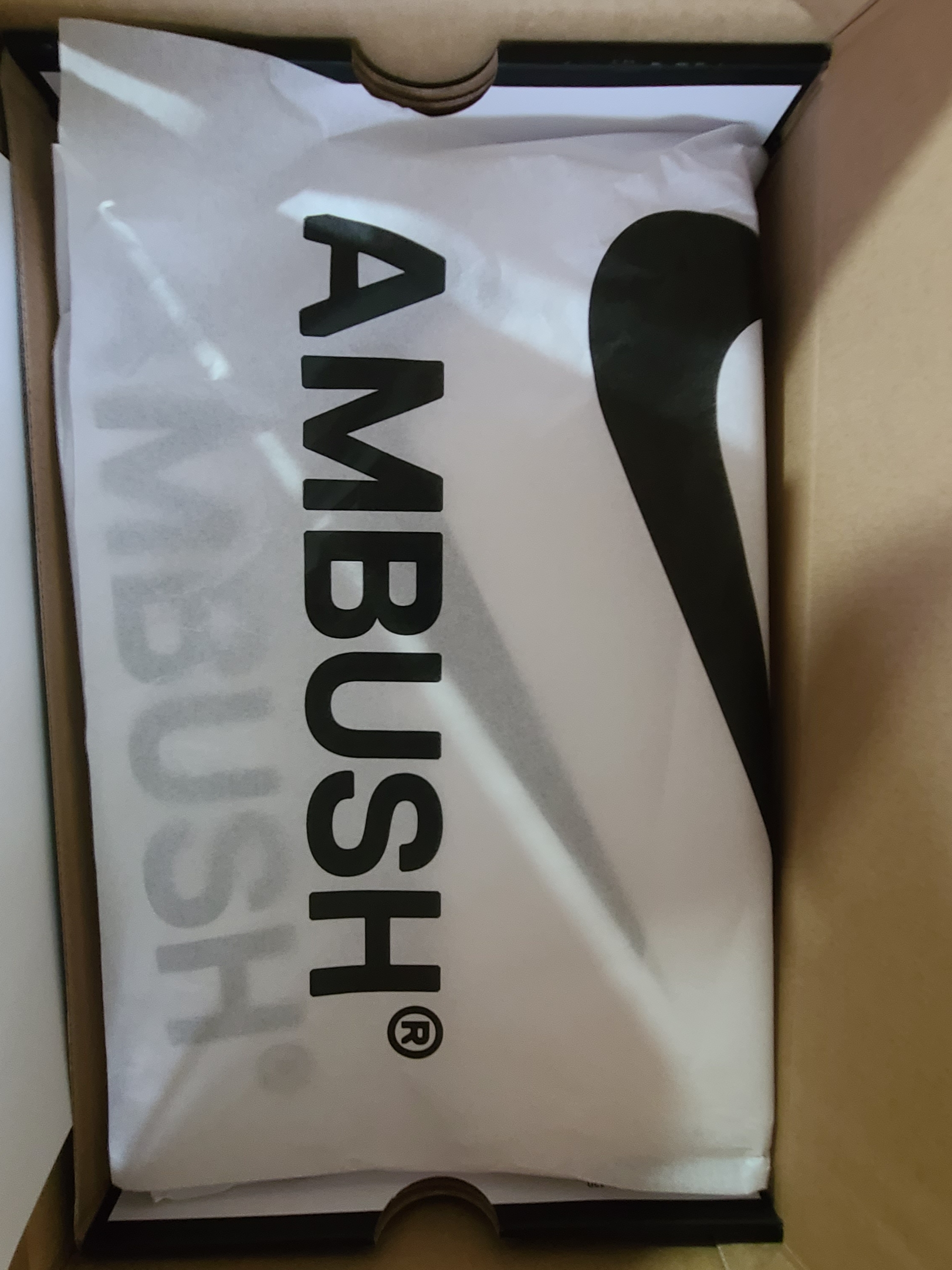 Nike x Ambush Air Force 1 Low SP Pine Green and Citron 착용 스타일 - 1