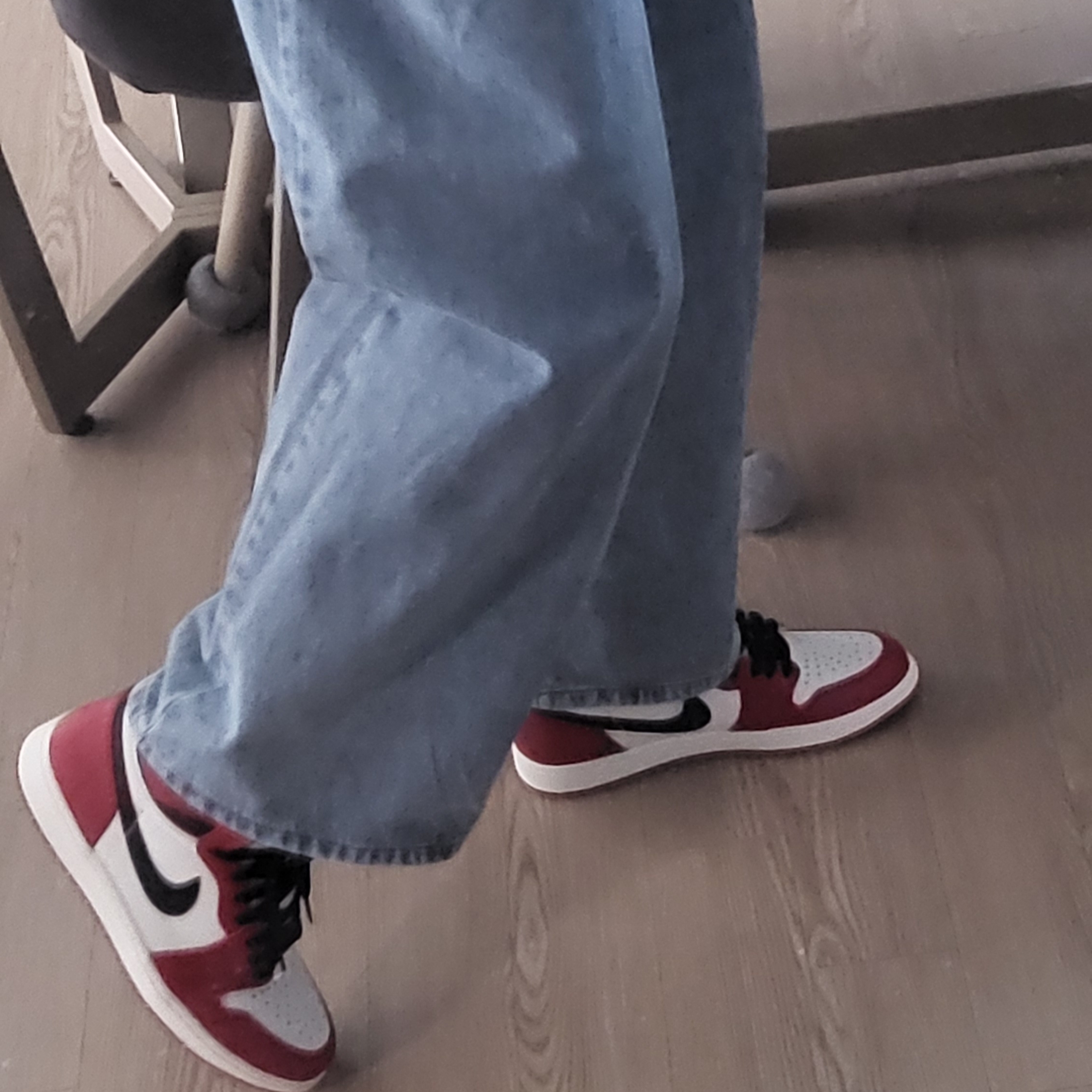 Jordan 1 Retro High OG Chicago 2022 착용 스타일 - 2