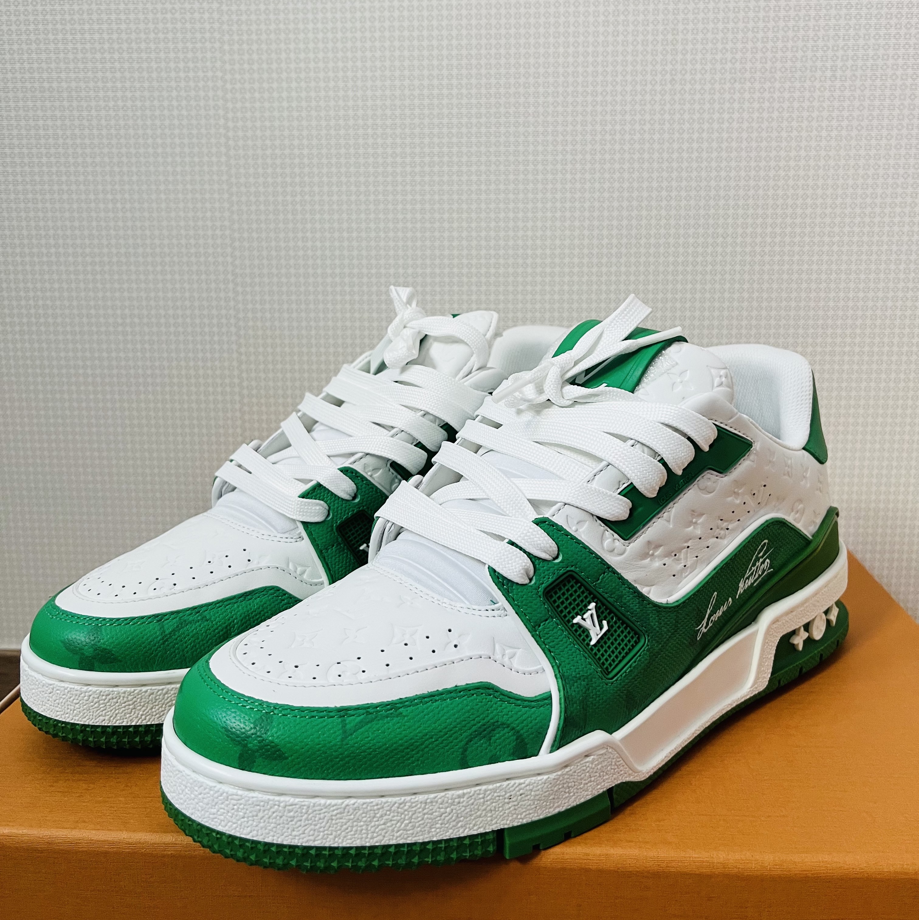 Louis Vuitton LV Trainer Sneakers Green 착용 스타일 - 3