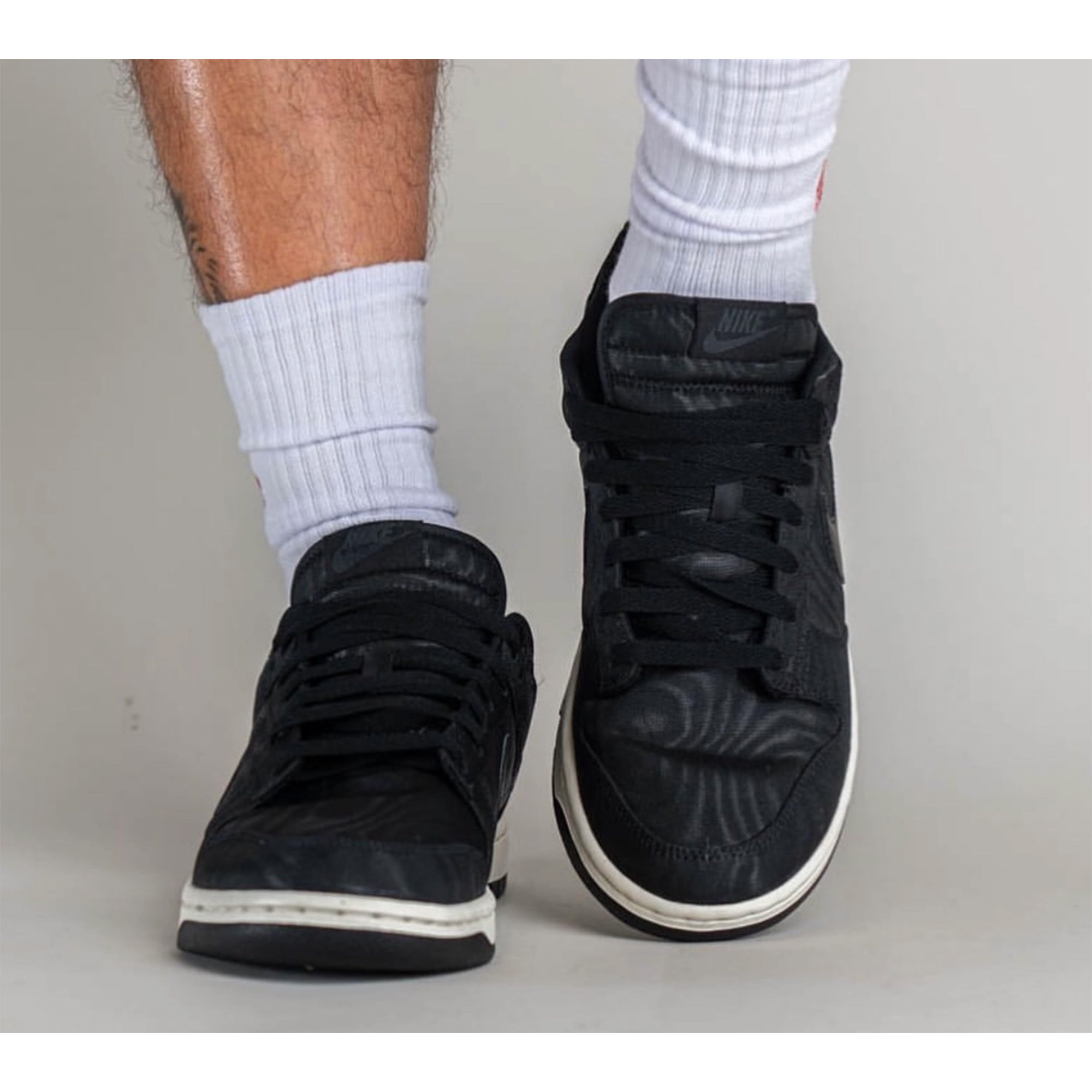 Nike Dunk Low Retro Black, Nike SB Dunk Low Pro Black Cool Grey 착용 스타일 - 4