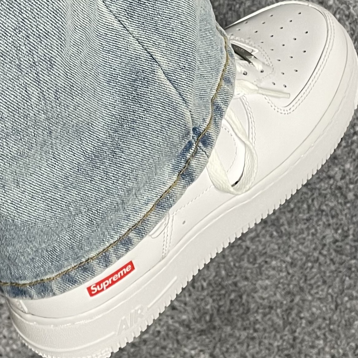 Nike x Supreme Air Force 1 Low White, Nike Air Force 1 '07 Low White 착용 스타일 - 2