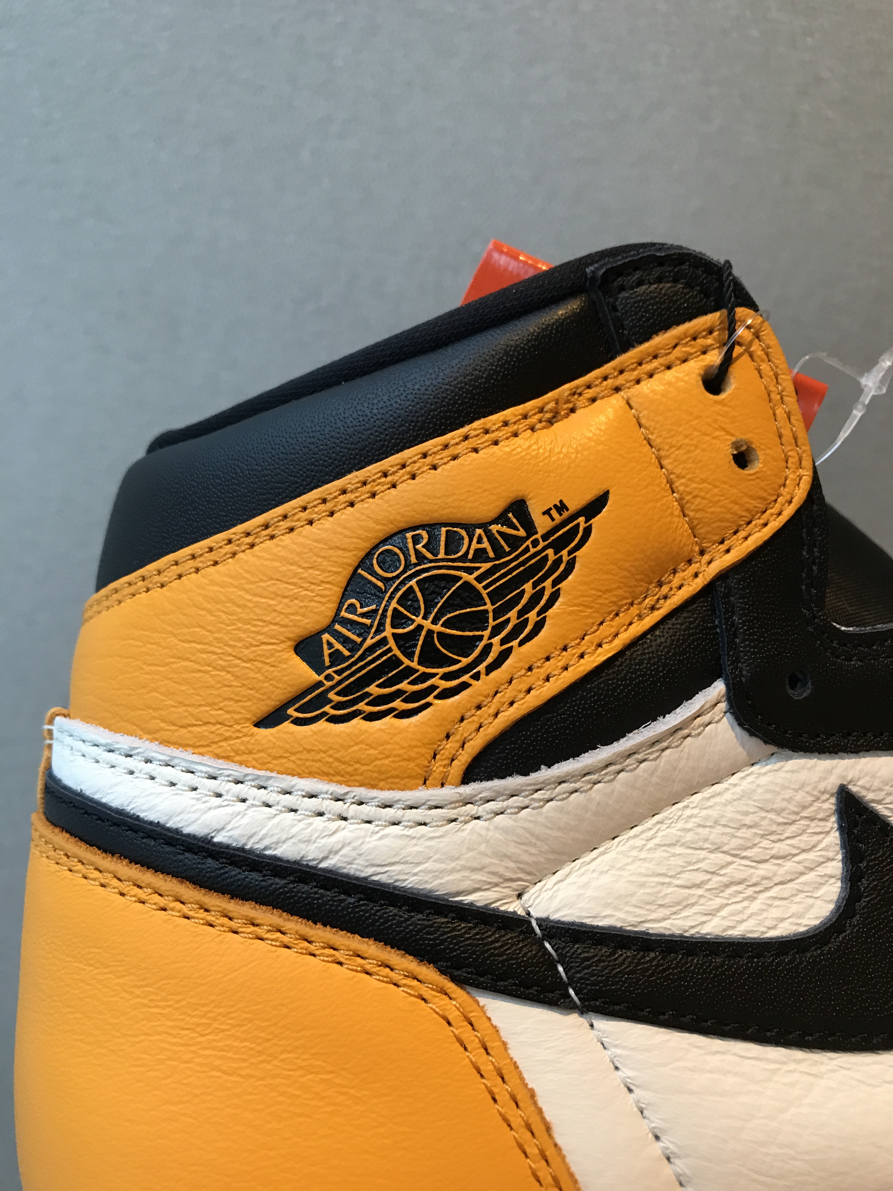 Jordan 1 Retro High OG Taxi 착용 스타일 - 2