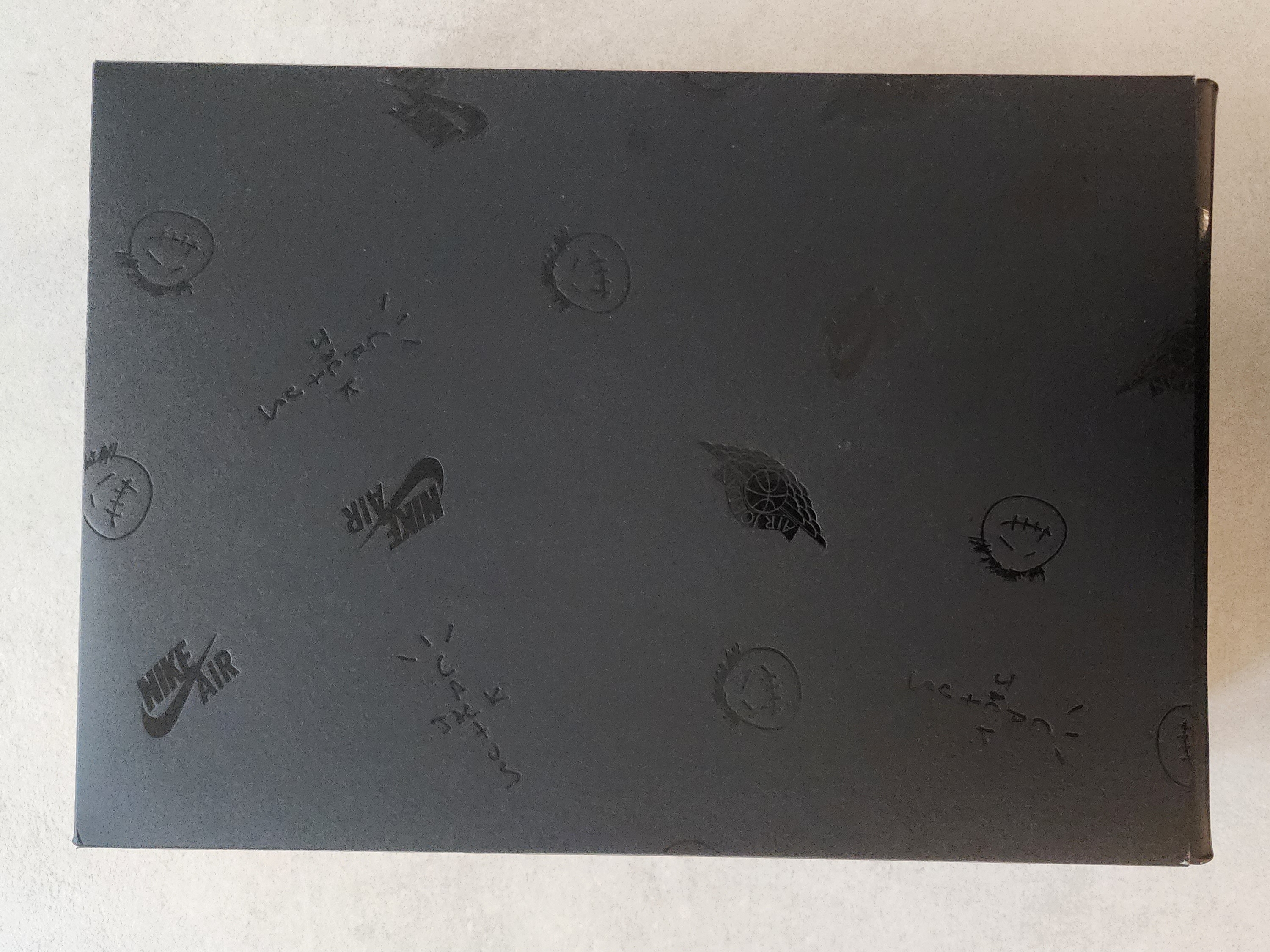 Jordan 1 x Travis Scott Retro Low OG SP Black Phantom 착용 스타일 - 1