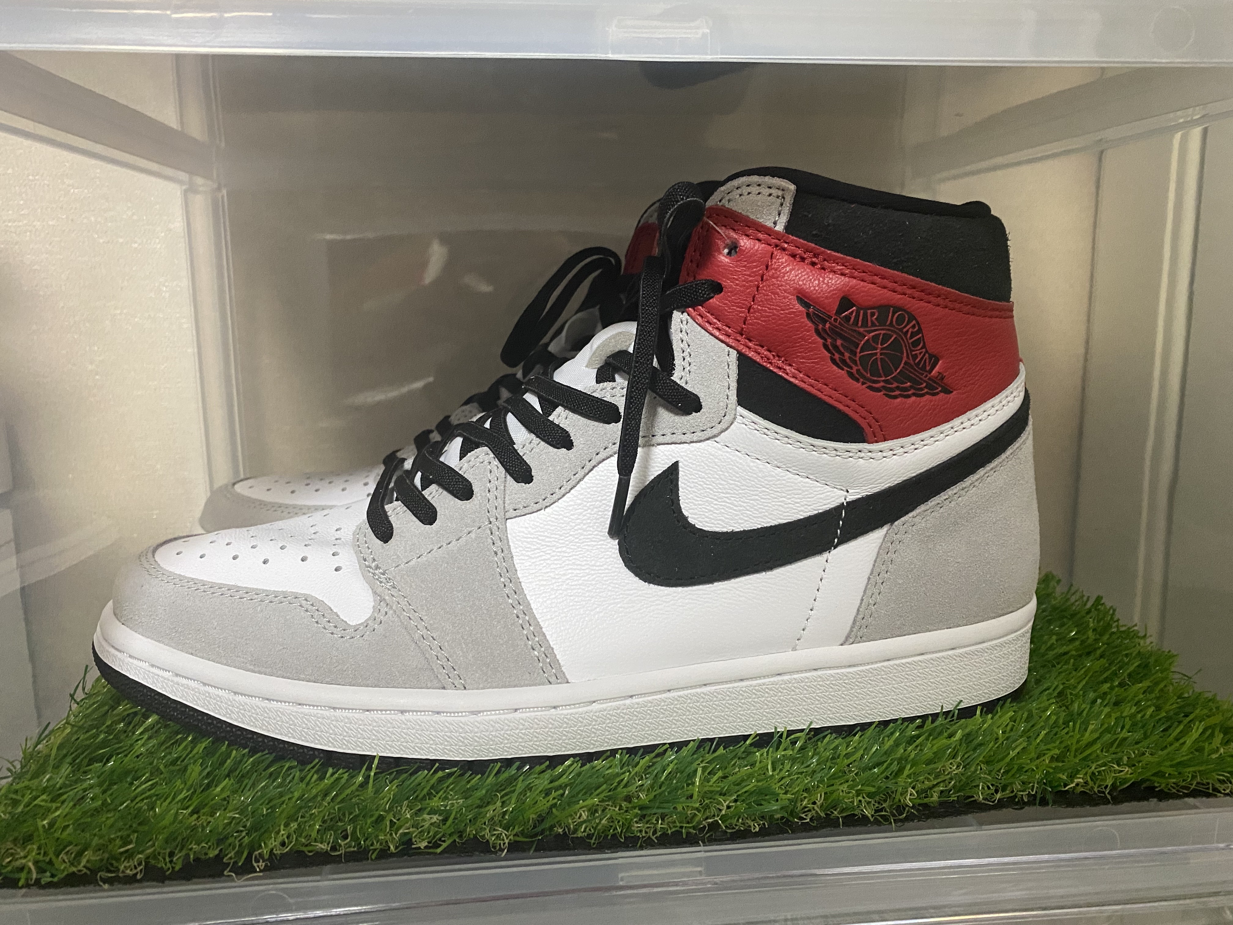 Jordan 1 Retro High OG Light Smoke Grey 착용 스타일