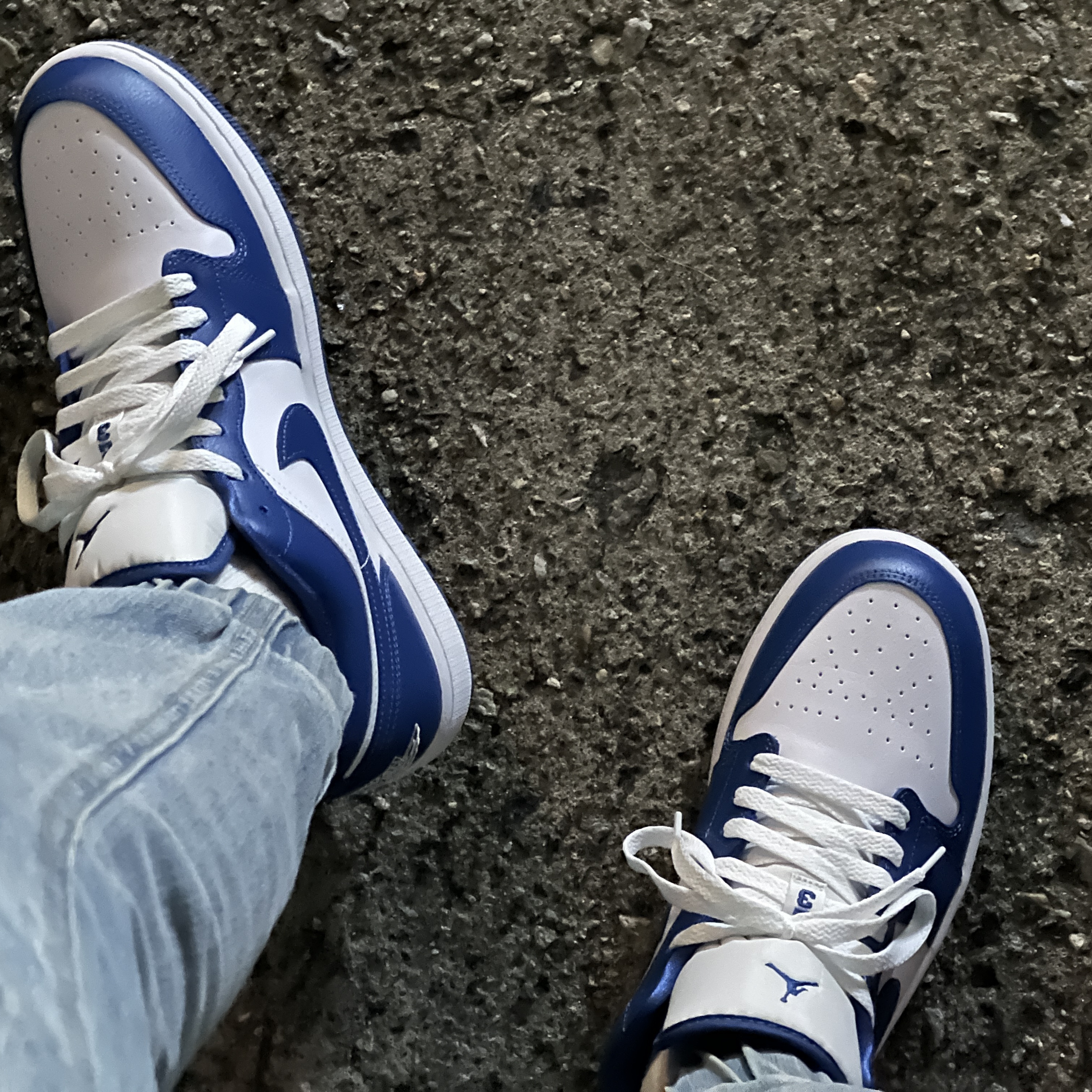 (W) Jordan 1 Low White Dark Marina Blue 착용 스타일