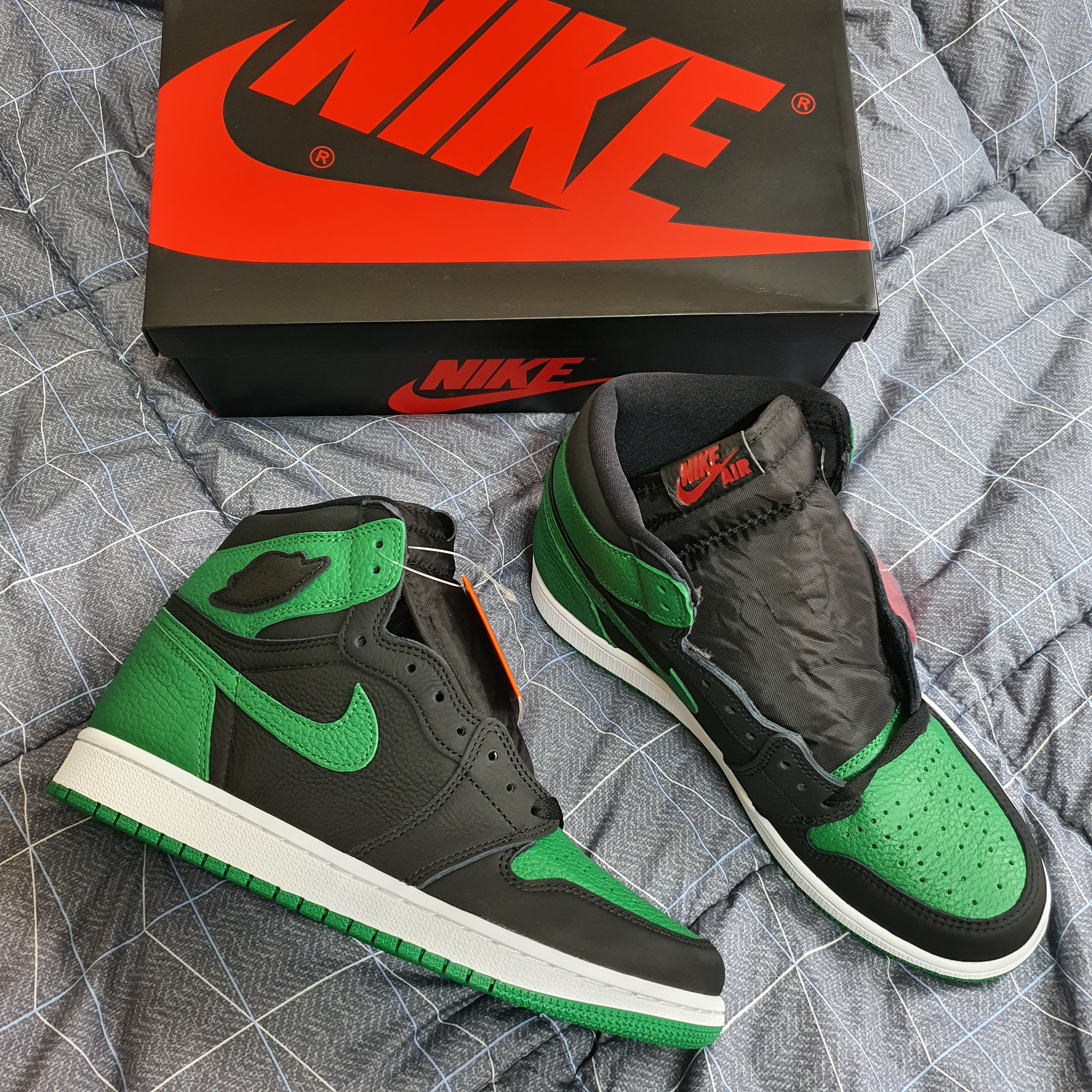 Jordan 1 Retro High OG Pine Green Black 착용 스타일