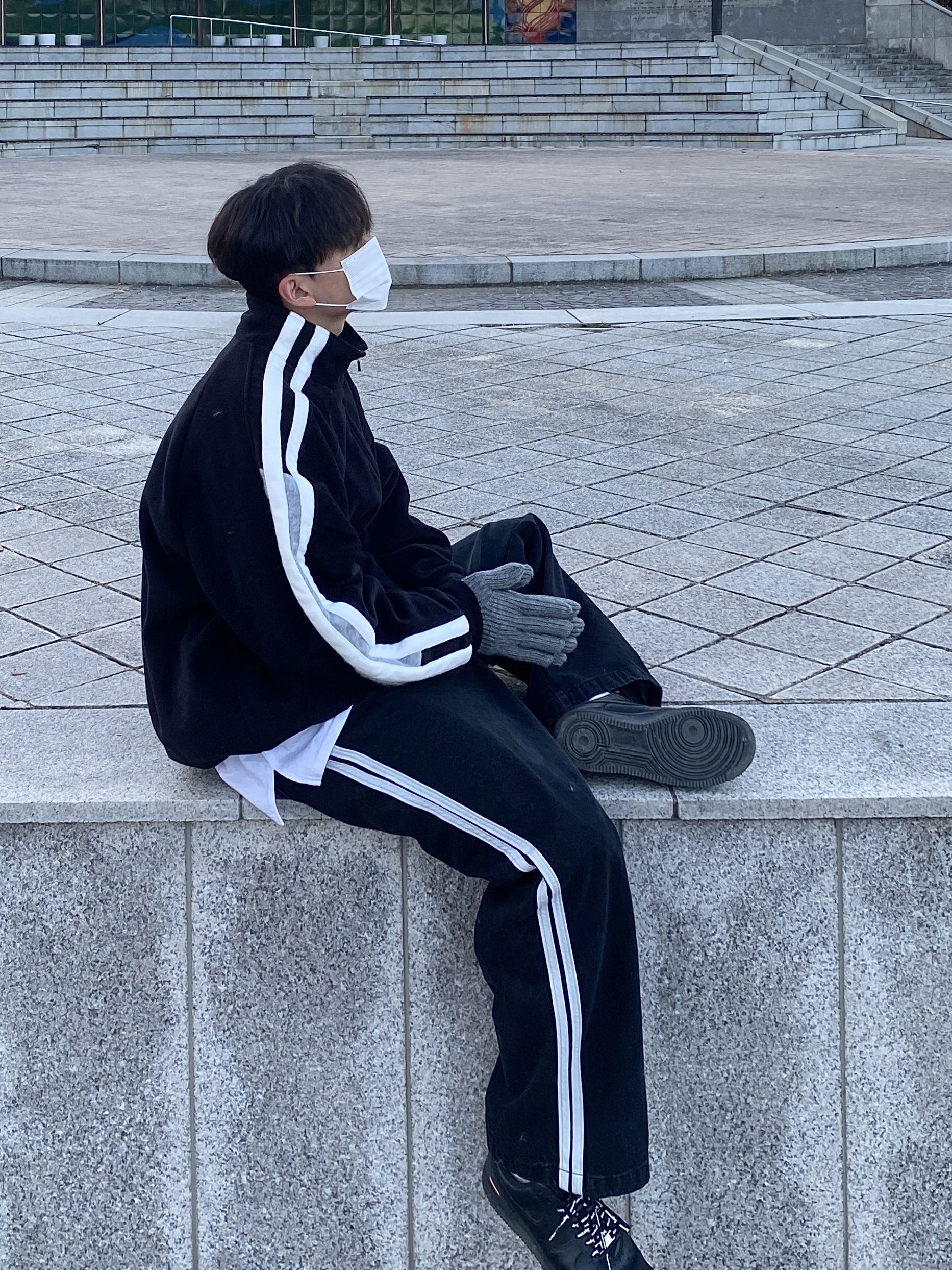 Nike x Supreme Air Force 1 Low Black 착용 스타일 - 1
