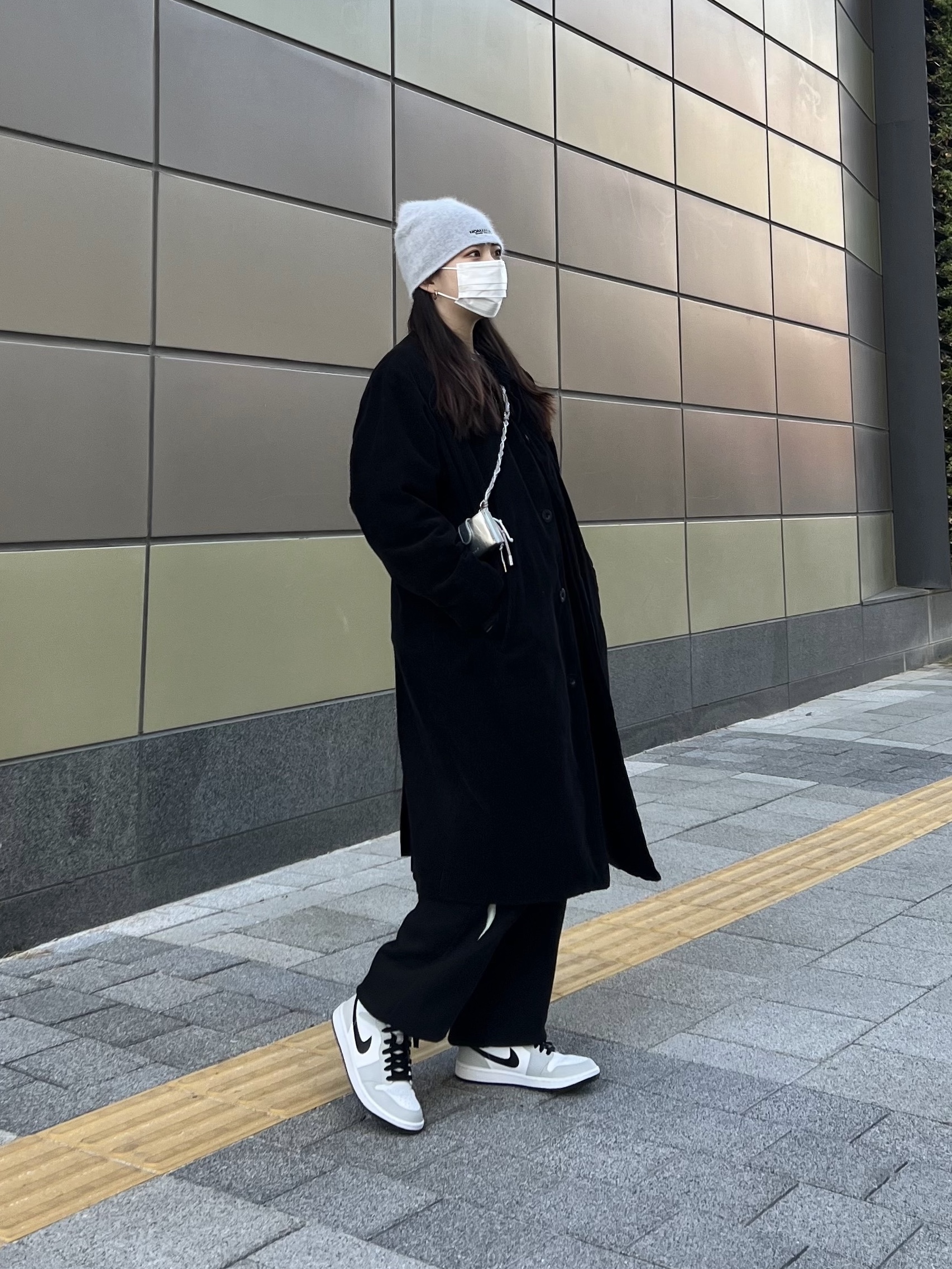 (W) Jordan 1 Mid Grey Fog 착용 스타일 - 2
