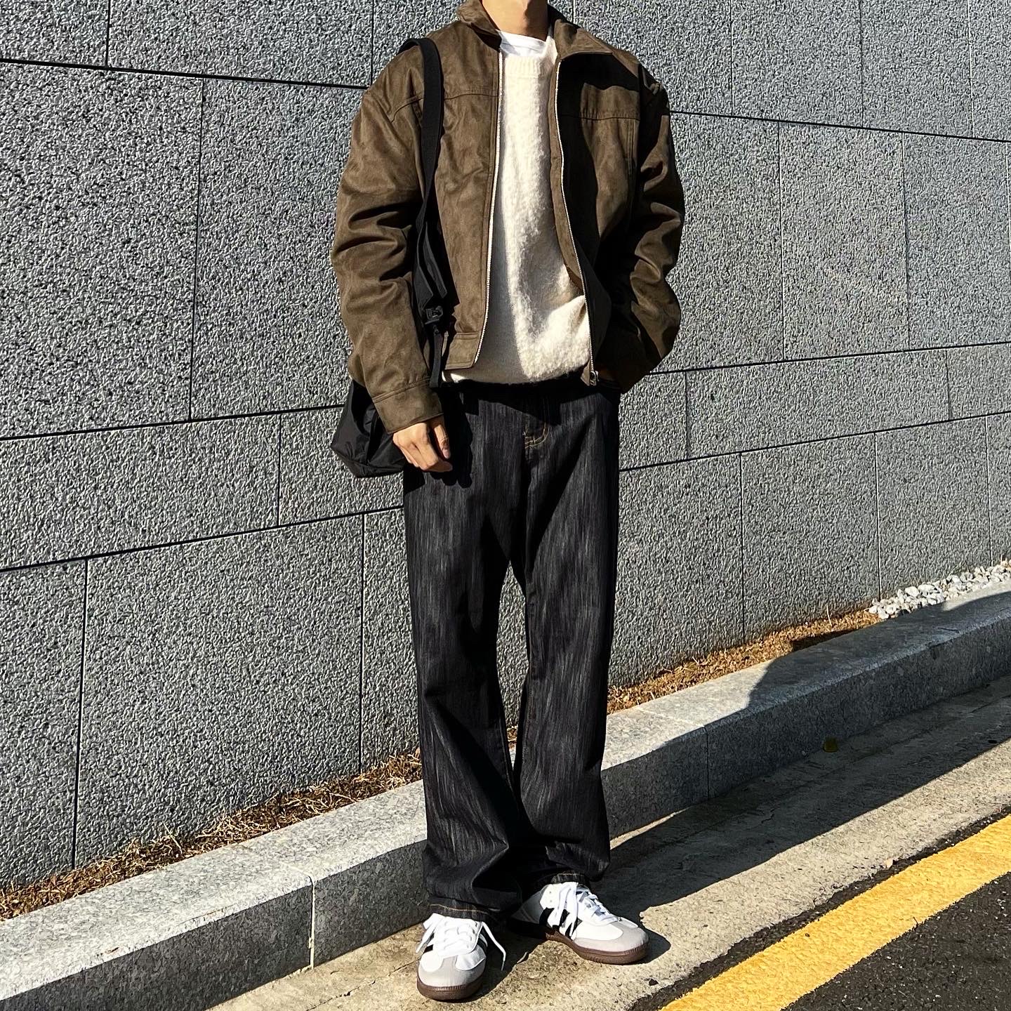 Adidas Samba Vegan White Black 착용 스타일 - 2