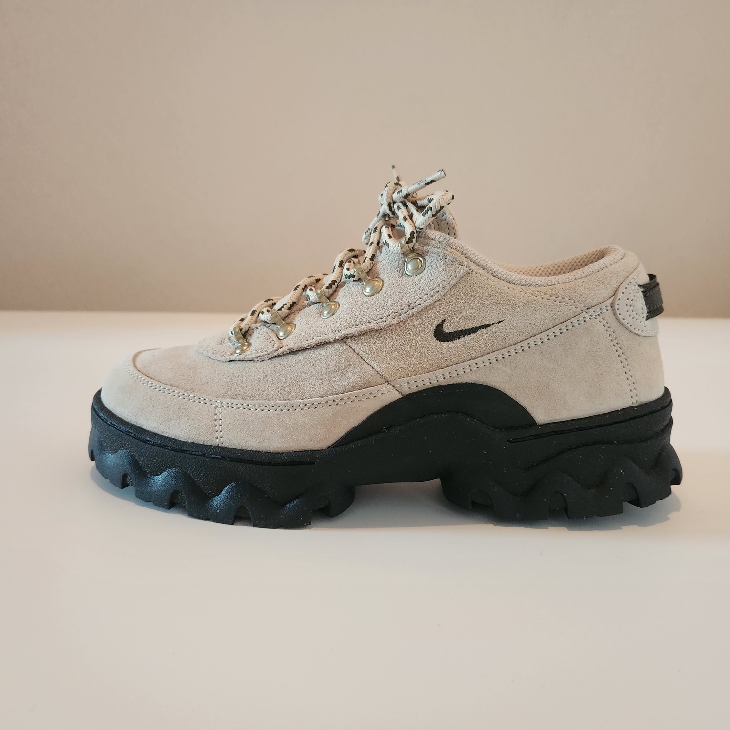 (W) Nike Lahar Low Rattan 착용 스타일 - 3