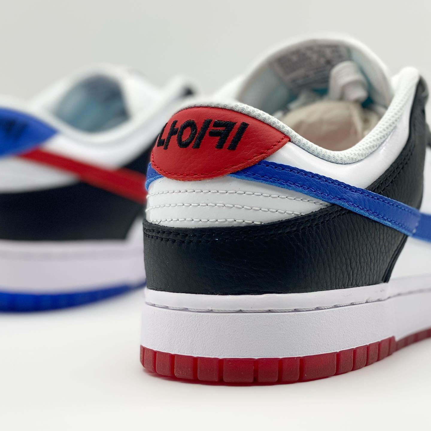 Nike Dunk Low SE Seoul 착용 스타일 - 3