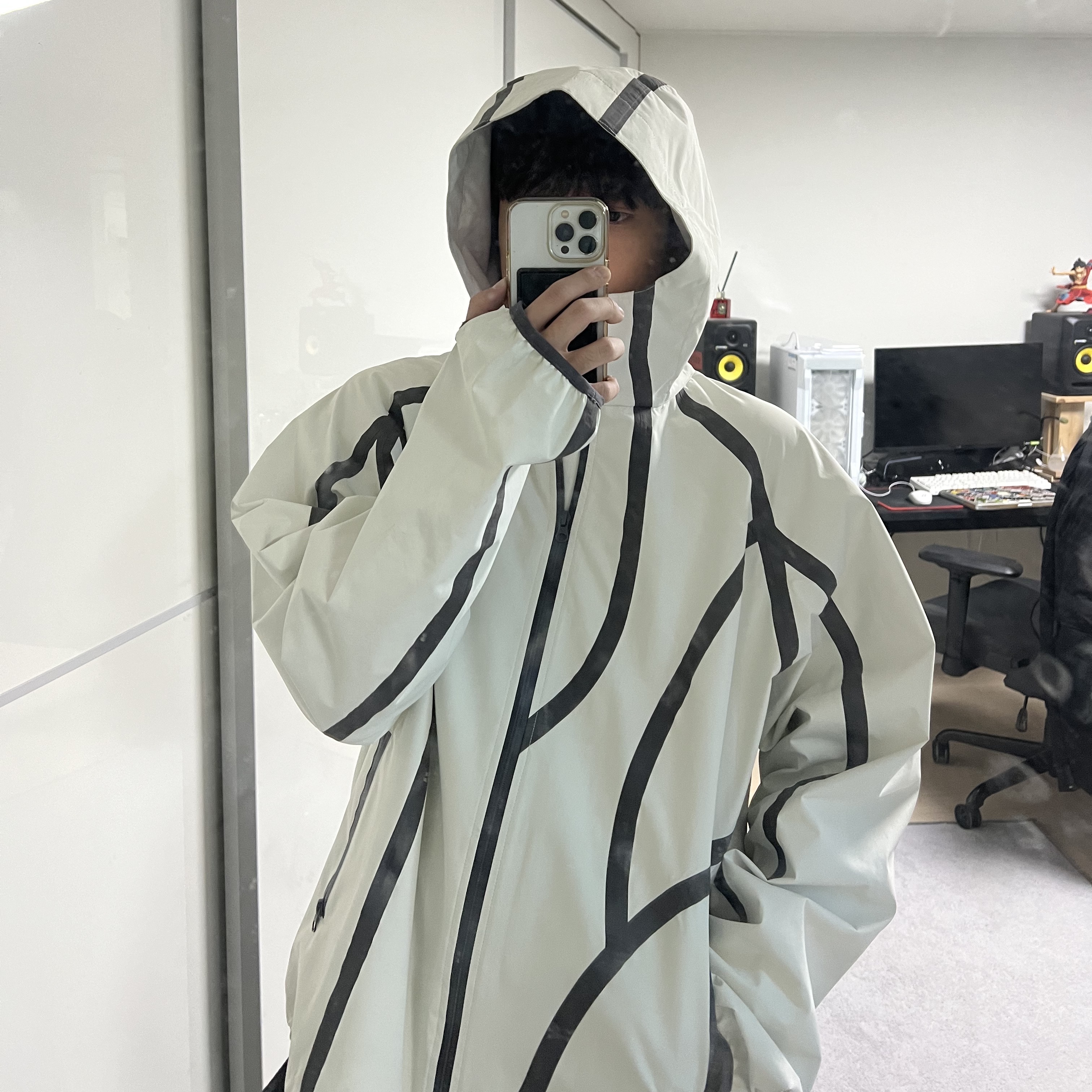 Sansan Gear Windblock Jacket Ivory - 22SS 착용 스타일