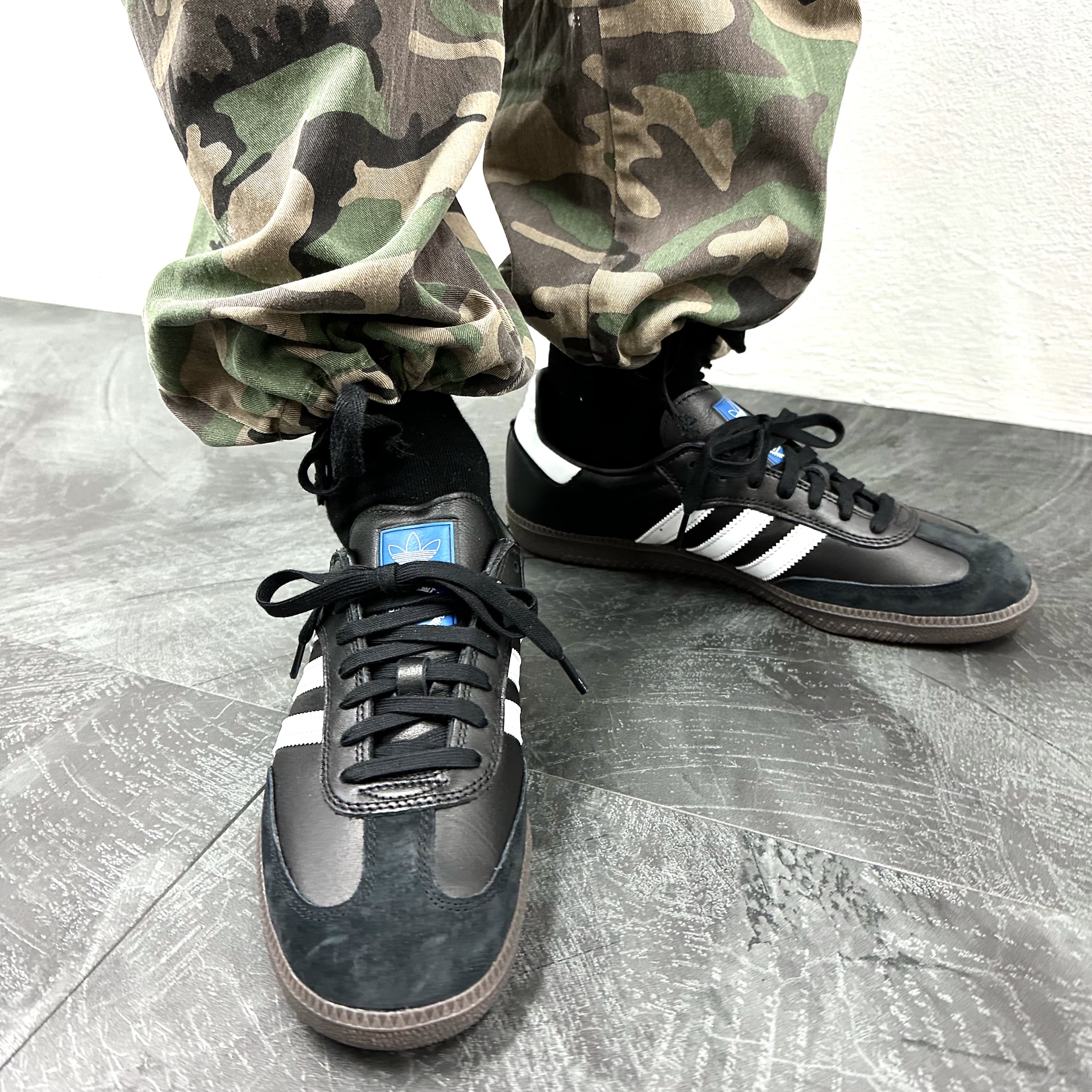 Adidas Samba OG Black White Gum 착용 스타일