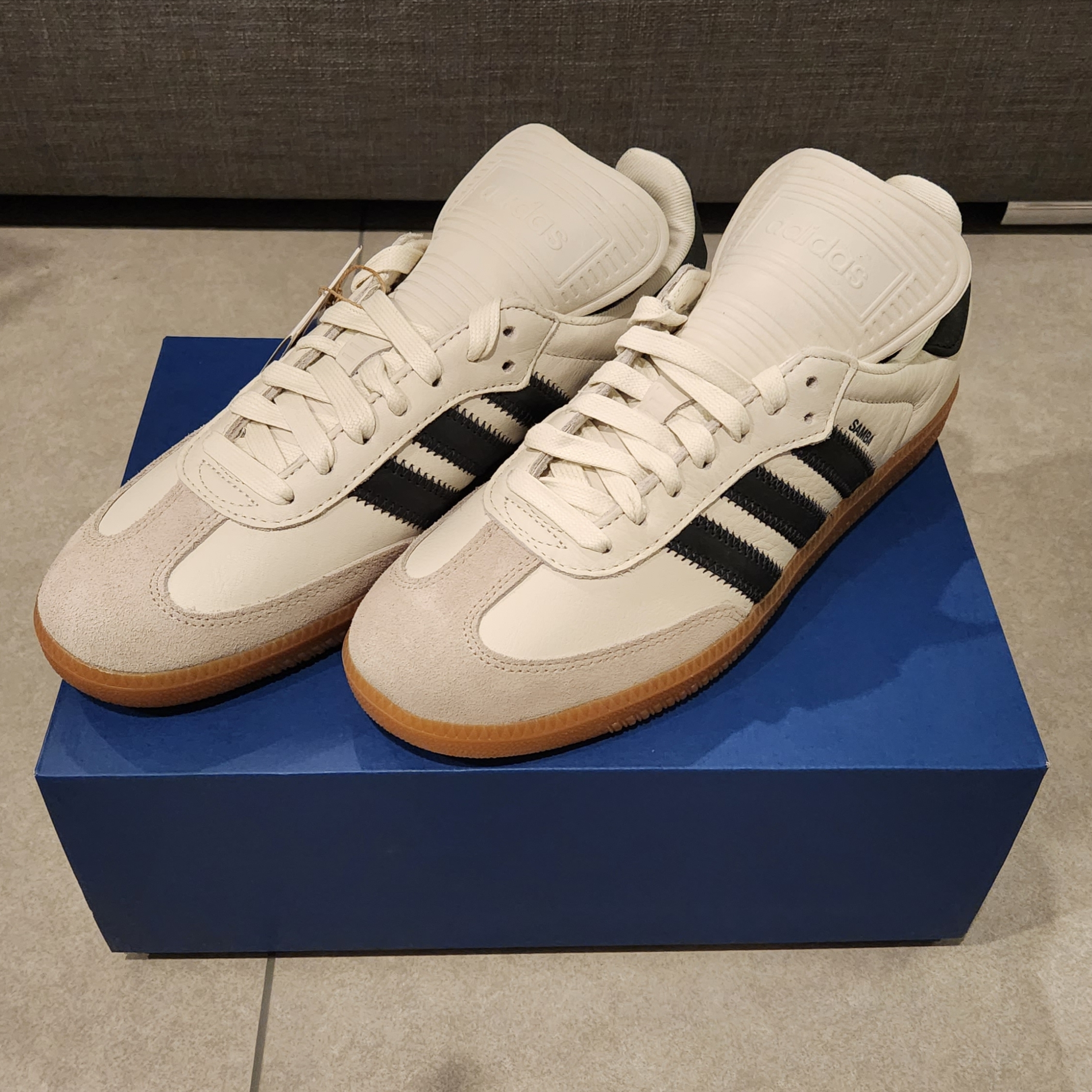 Adidas x Pharrell Williams Humanrace Samba Cloud White Night Grey 착용 스타일