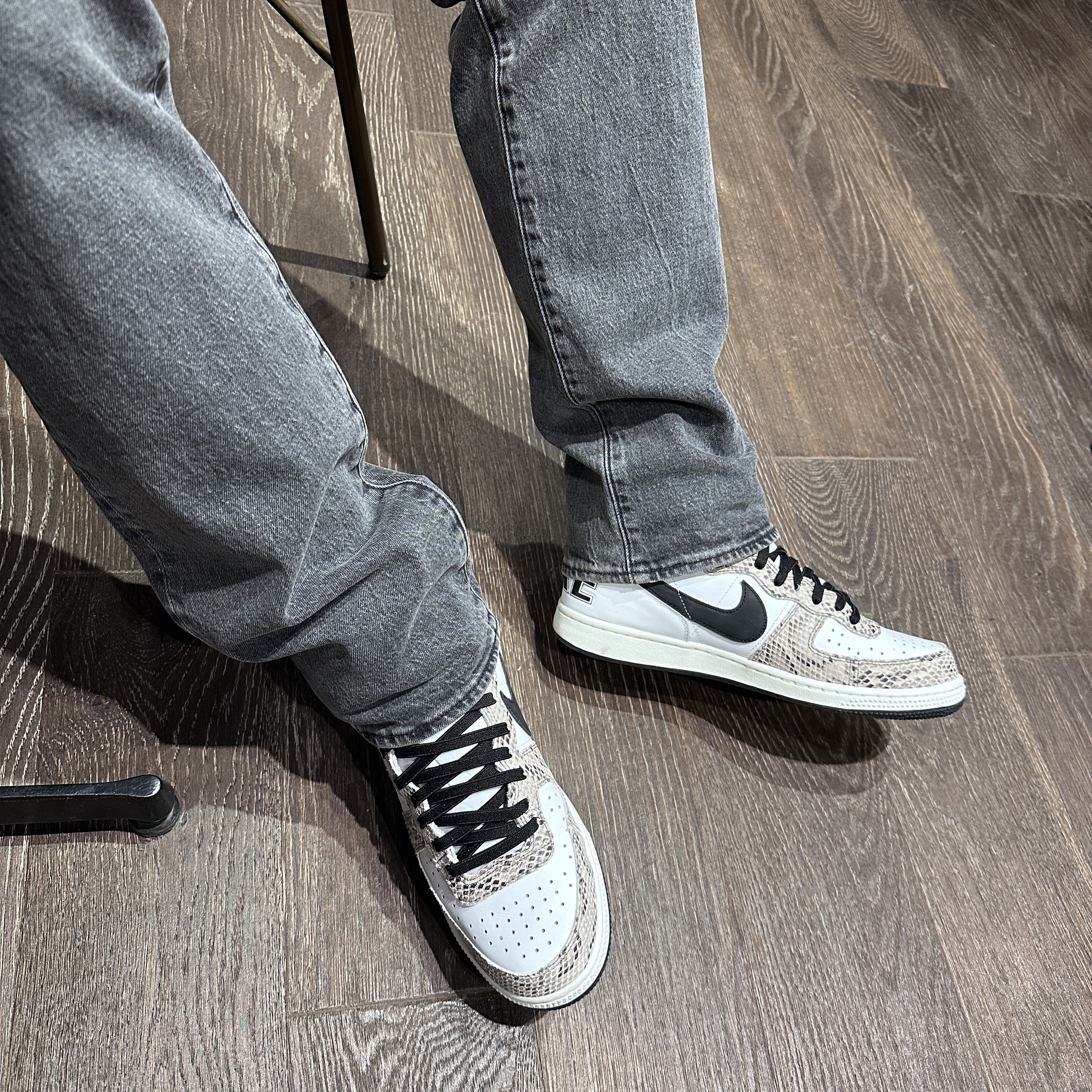 Nike Terminator High Cocoa Snake 착용 스타일