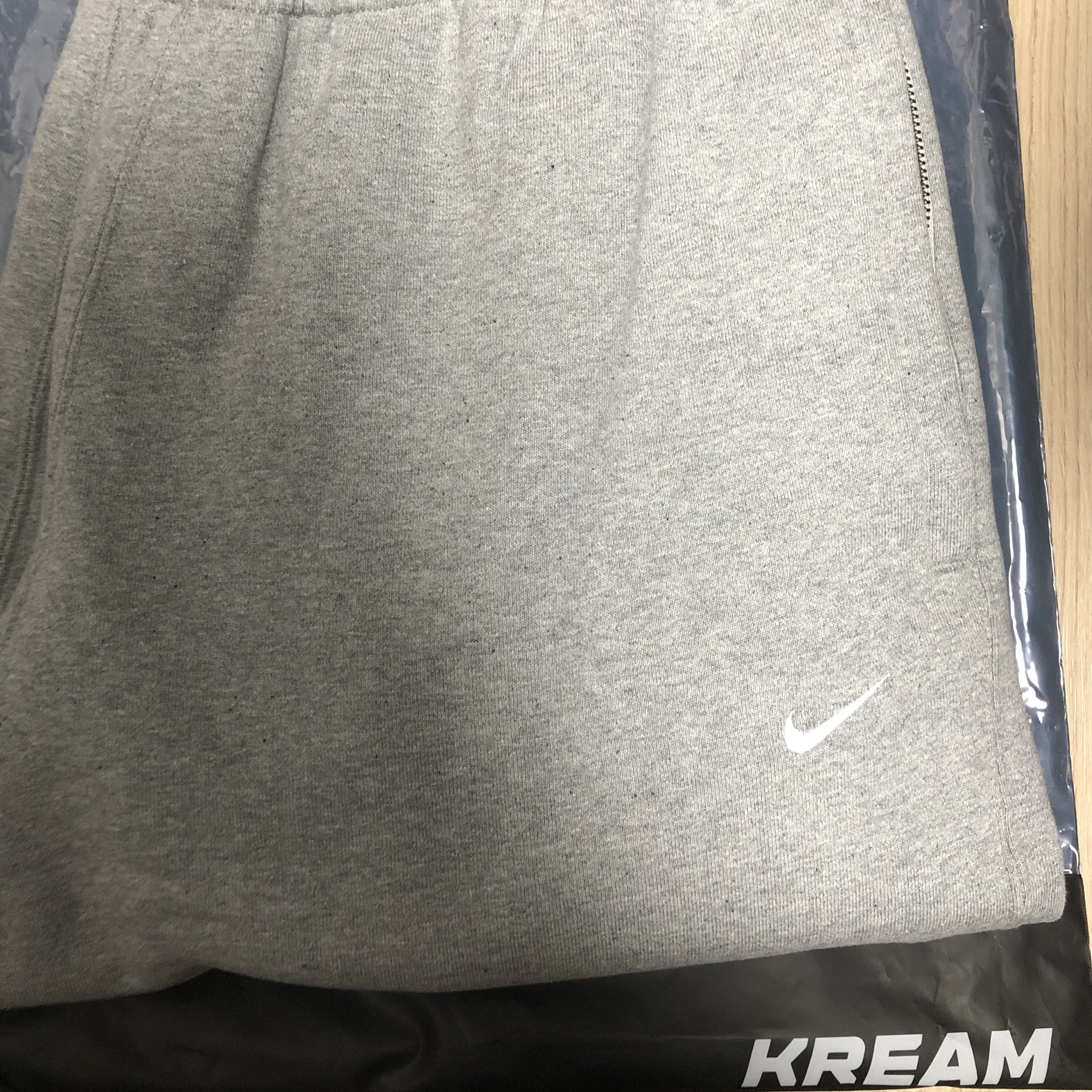 Nike NRG Solo Swoosh Fleece Pants Dark Grey Heather - US/EU 착용 스타일
