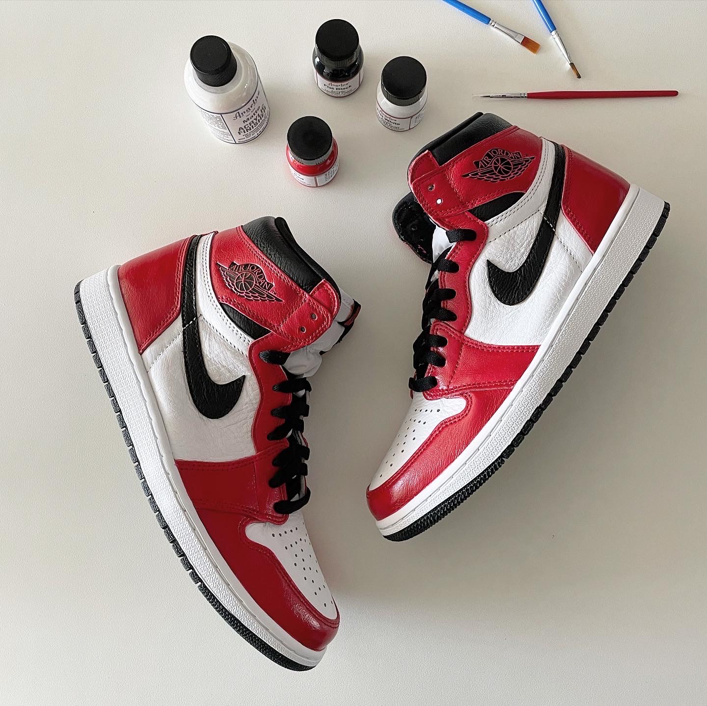 Jordan 1 Retro High OG Light Fusion Red 착용 스타일