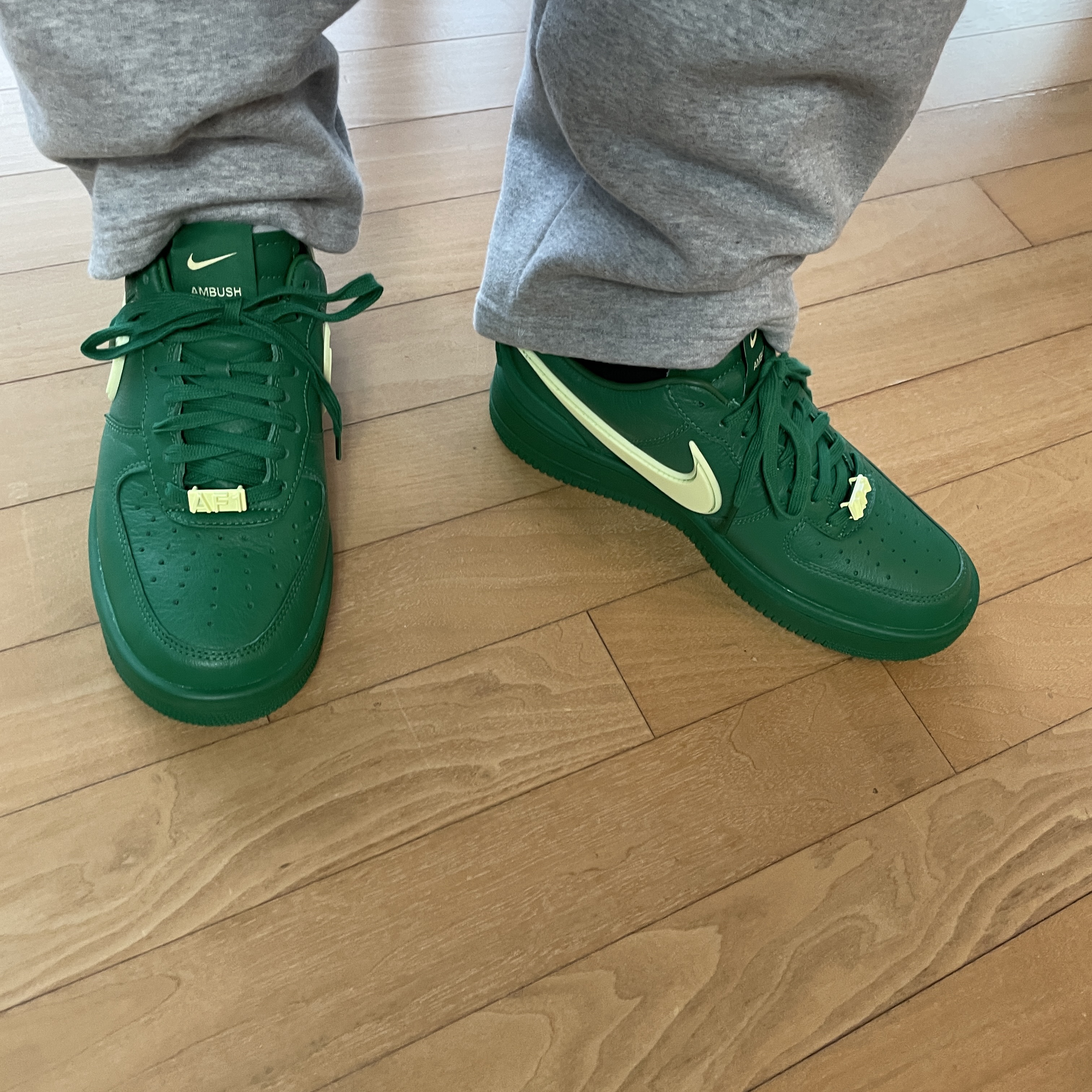 Nike x Ambush Air Force 1 Low SP Pine Green and Citron 착용 스타일 - 1