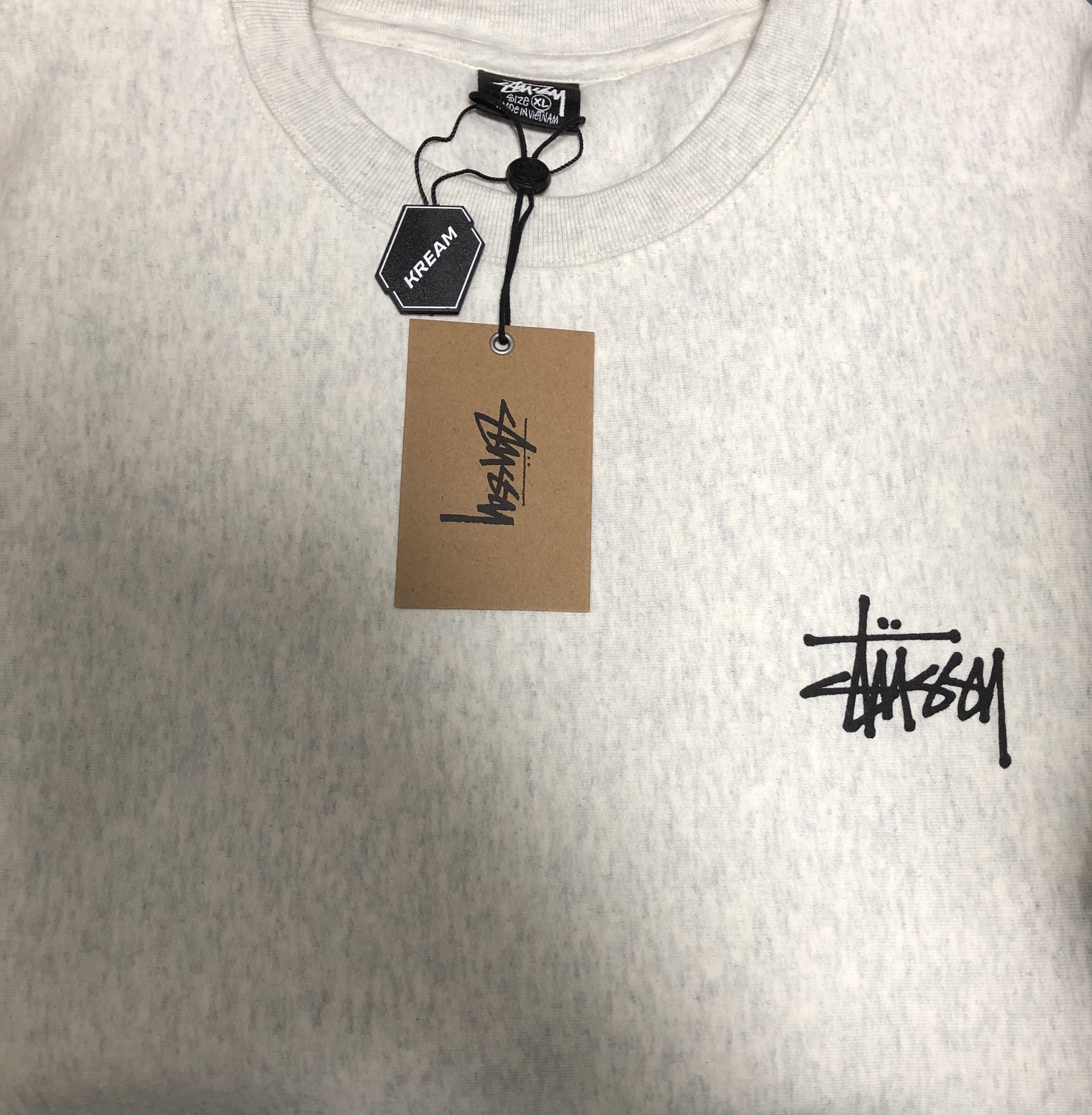 Stussy Basic Stussy Crew Ash Heather 2022 착용 스타일