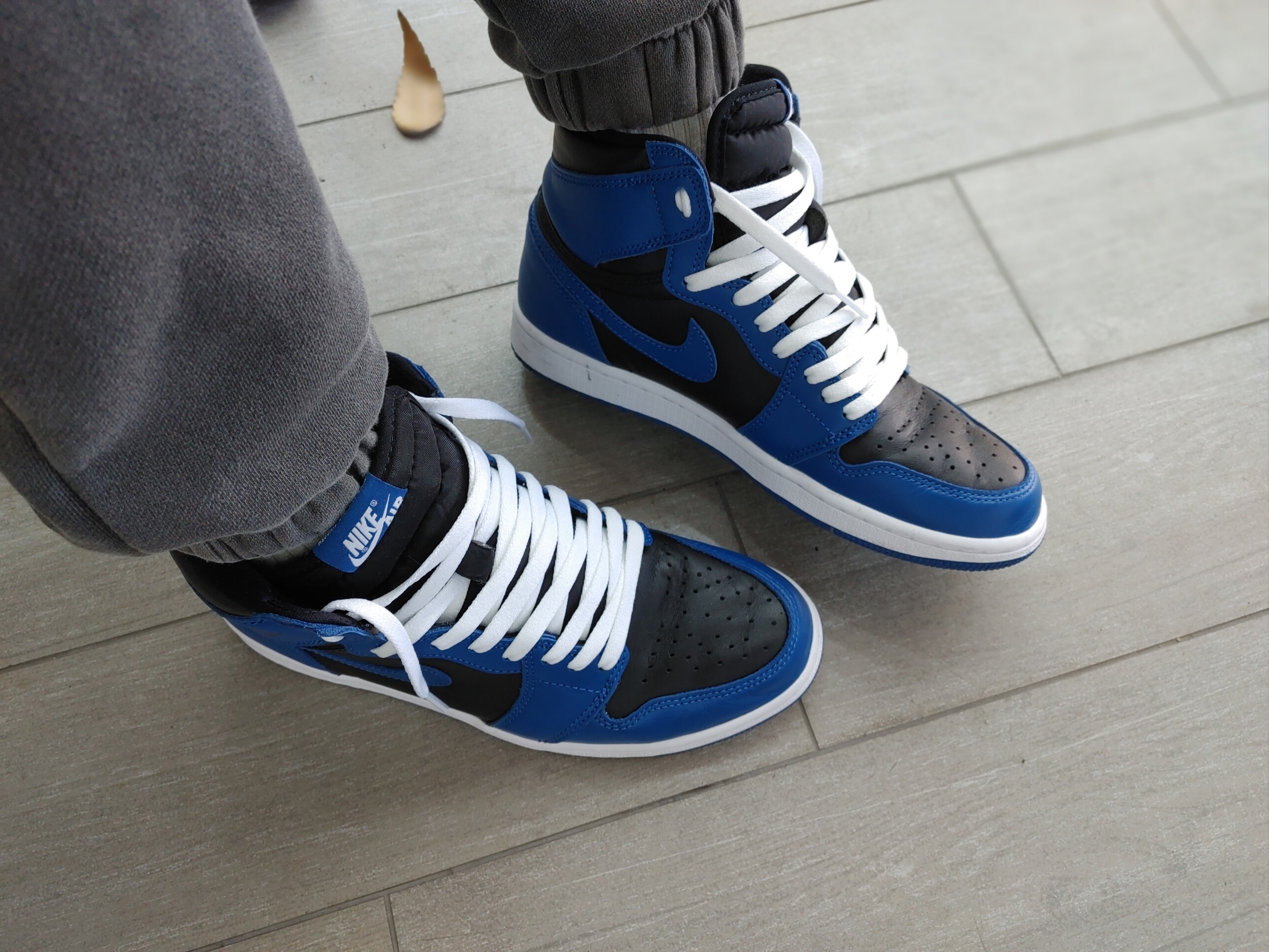 Jordan 1 Retro High OG Dark Marina Blue 착용 스타일