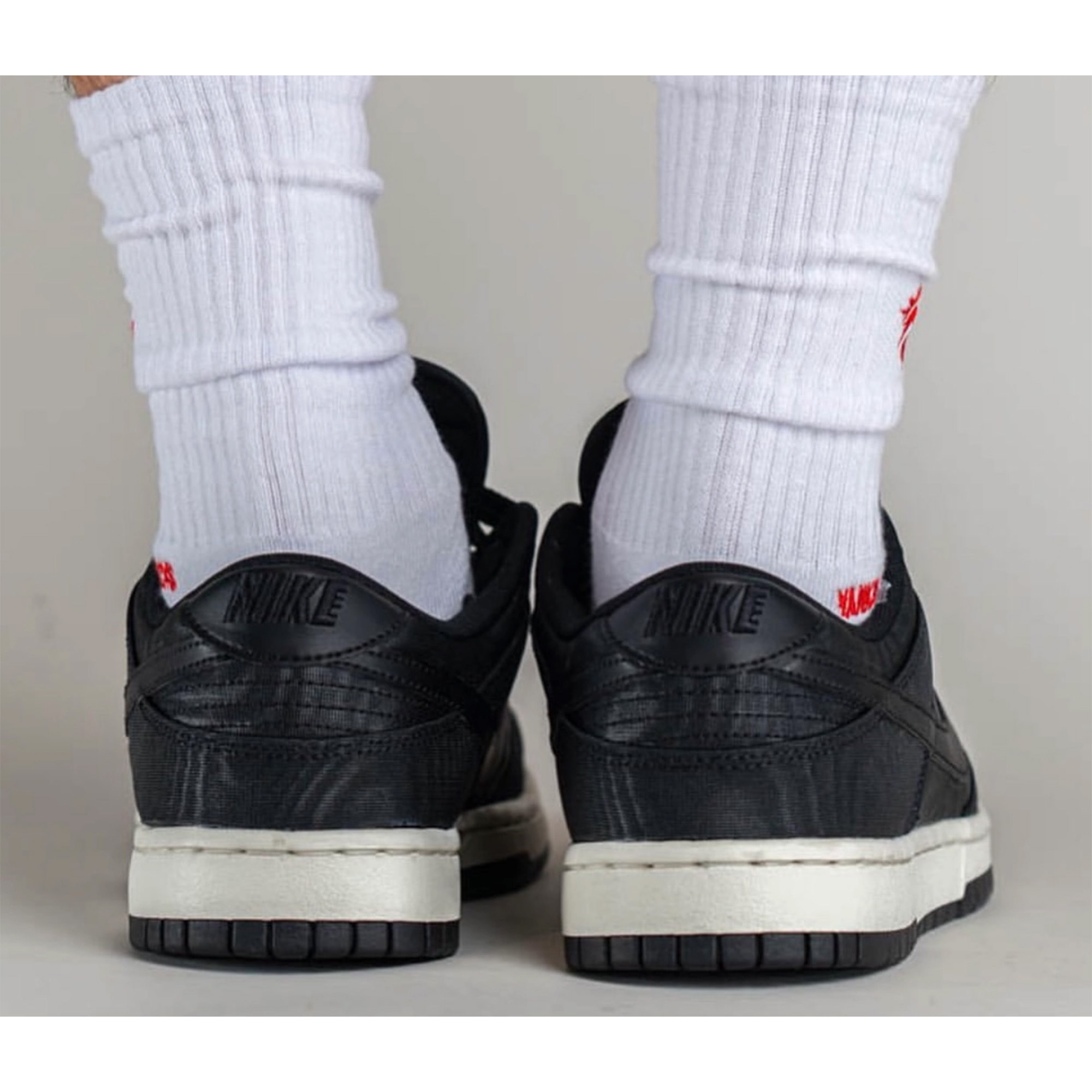 Nike Dunk Low Retro Black, Nike SB Dunk Low Pro Black Cool Grey 착용 스타일 - 5