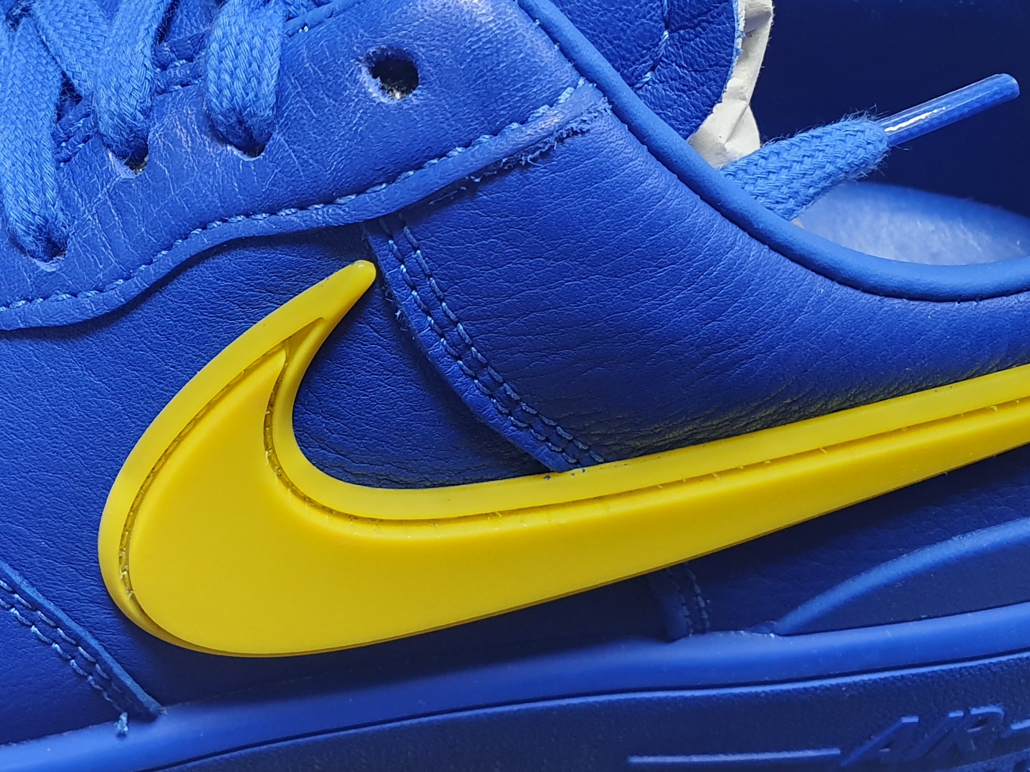 Nike x Ambush Air Force 1 Low SP Game Royal and Vivid Sulfur 착용 스타일