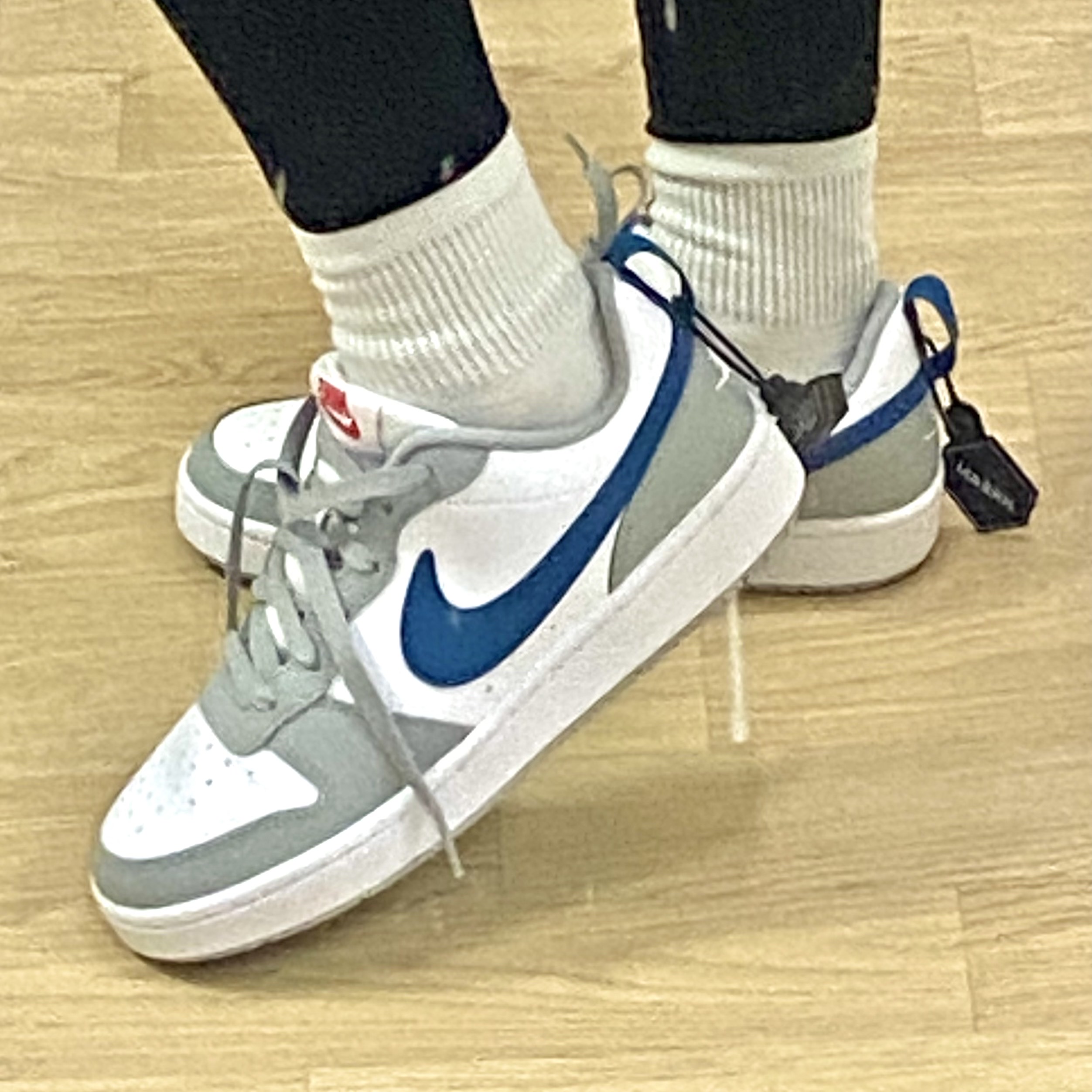 (GS) Nike Court Borough Low 2 Light Smoke Grey 착용 스타일 - 1