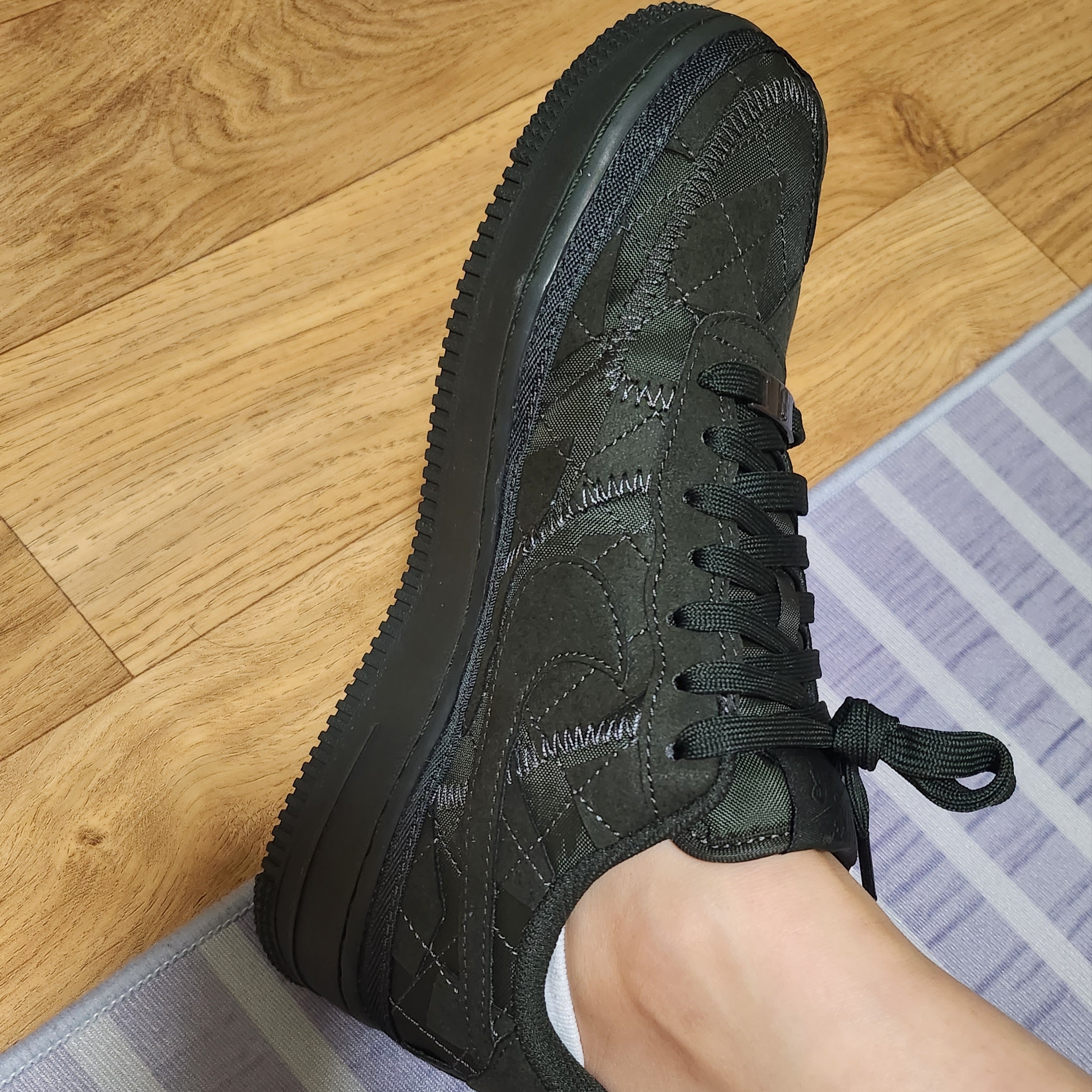 Nike x Billie Eilish Air Force 1 Low '07 SP Sequoia 착용 스타일 - 3
