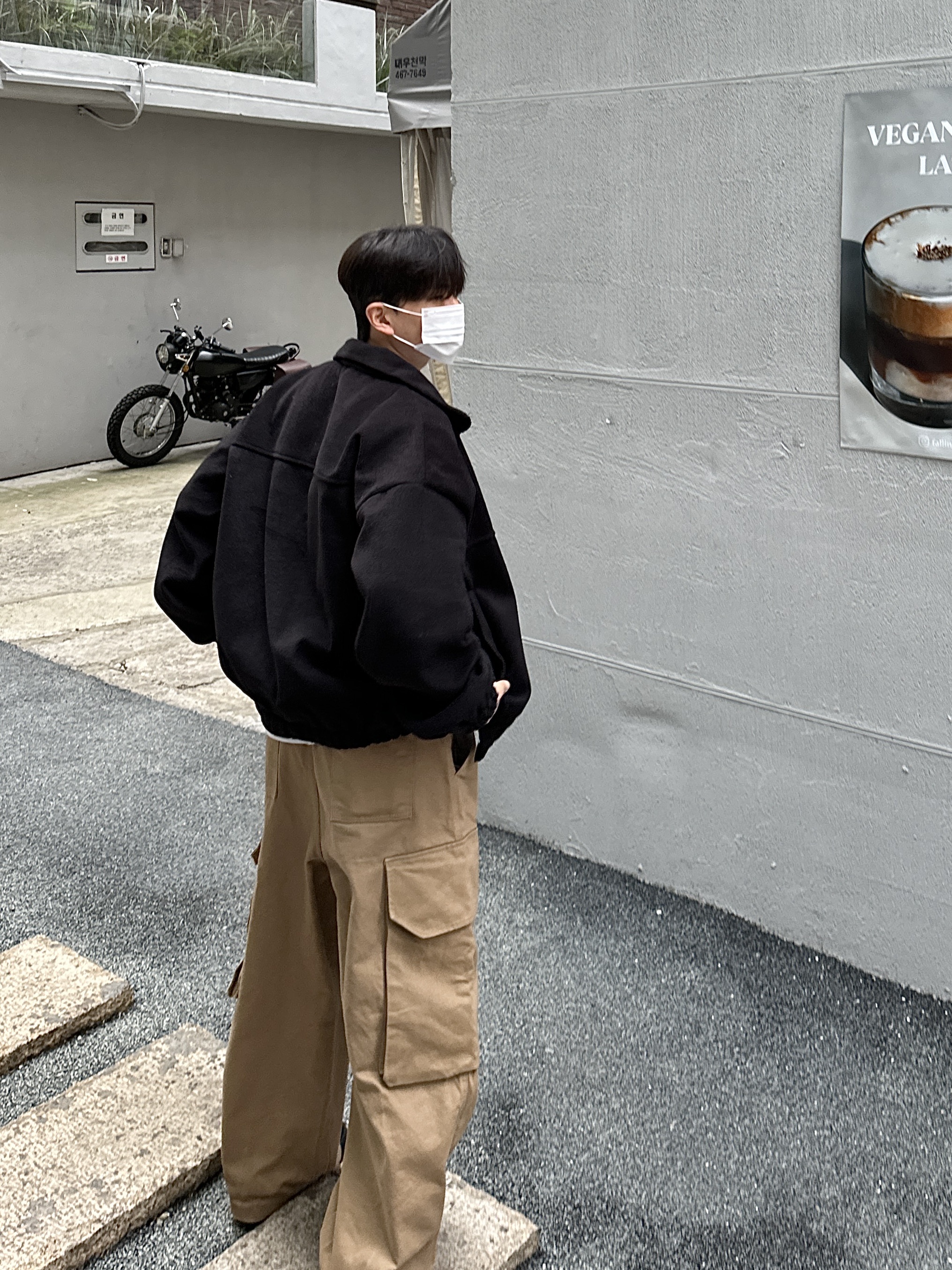 Nike x Supreme Air Force 1 Low Black 착용 스타일 - 1