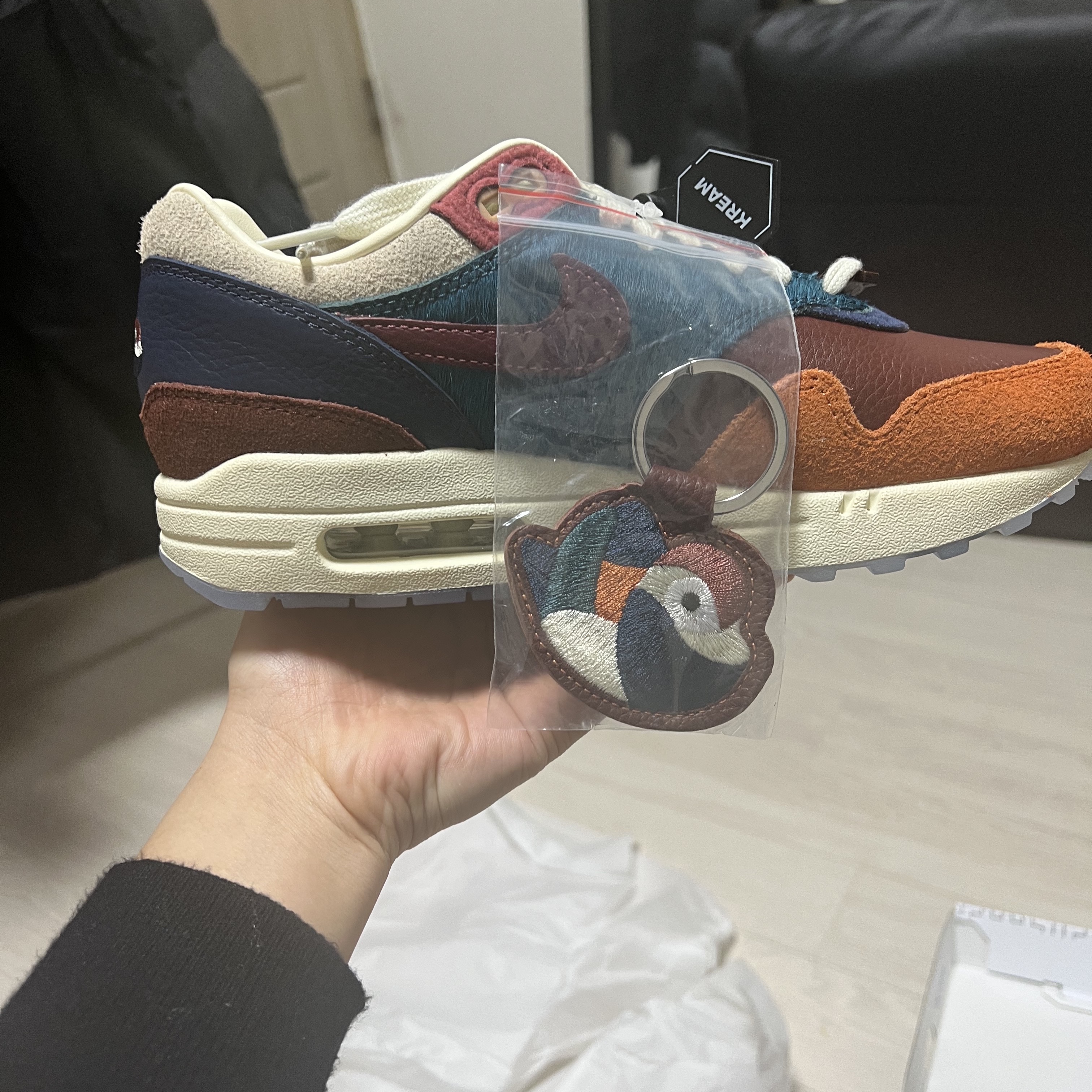 Nike x Kasina Air Max 1 SP Won-Ang Orange 착용 스타일 - 1