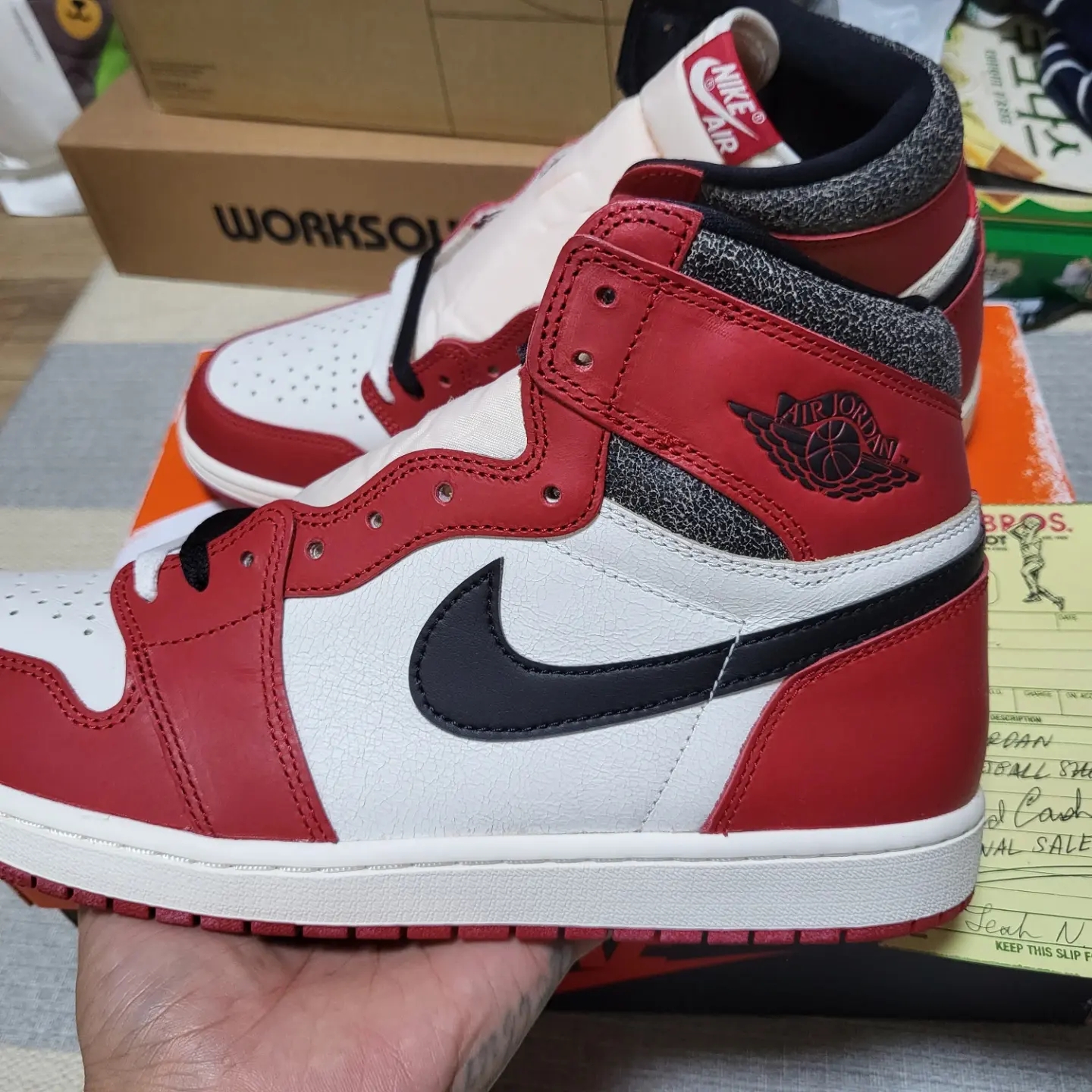 Jordan 1 Retro High OG Chicago 2022 착용 스타일 - 1