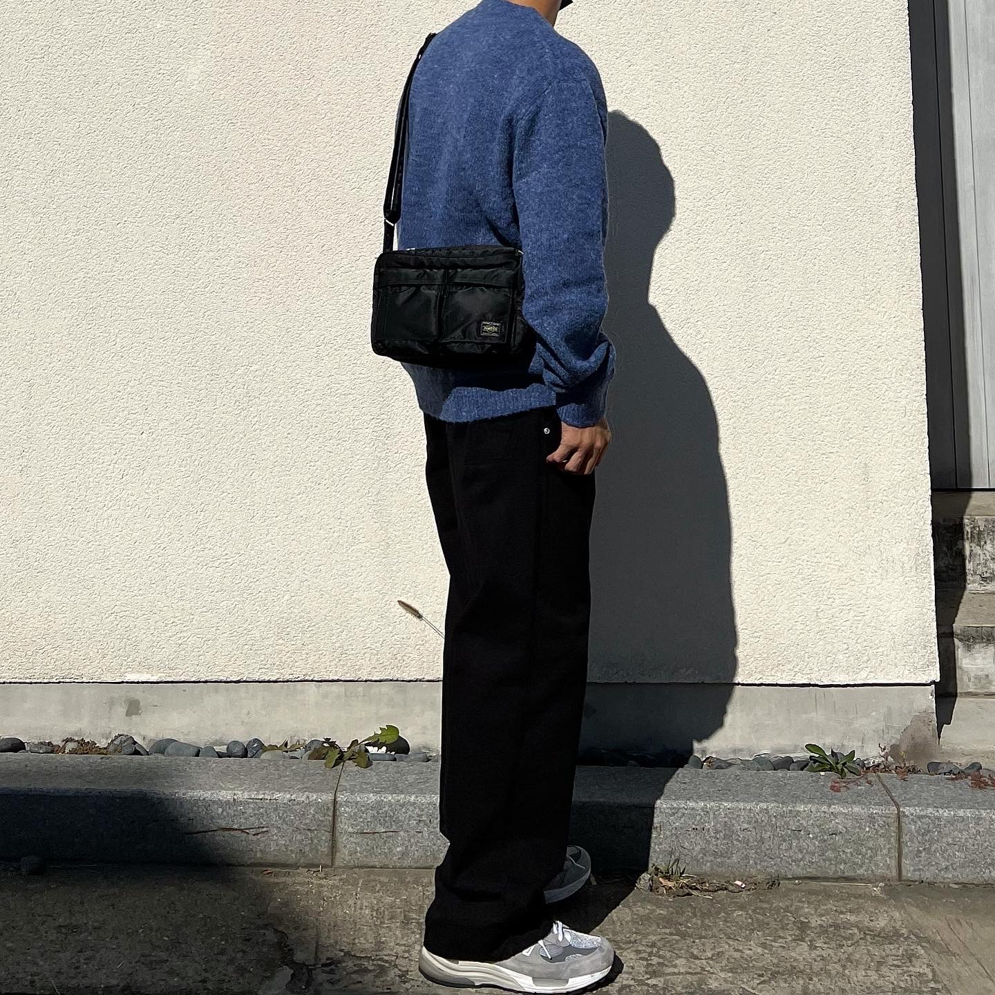 New Balance 992 Made in USA Grey - D Standard, Porter Tanker Shoulder Bag S Black 착용 스타일 - 3