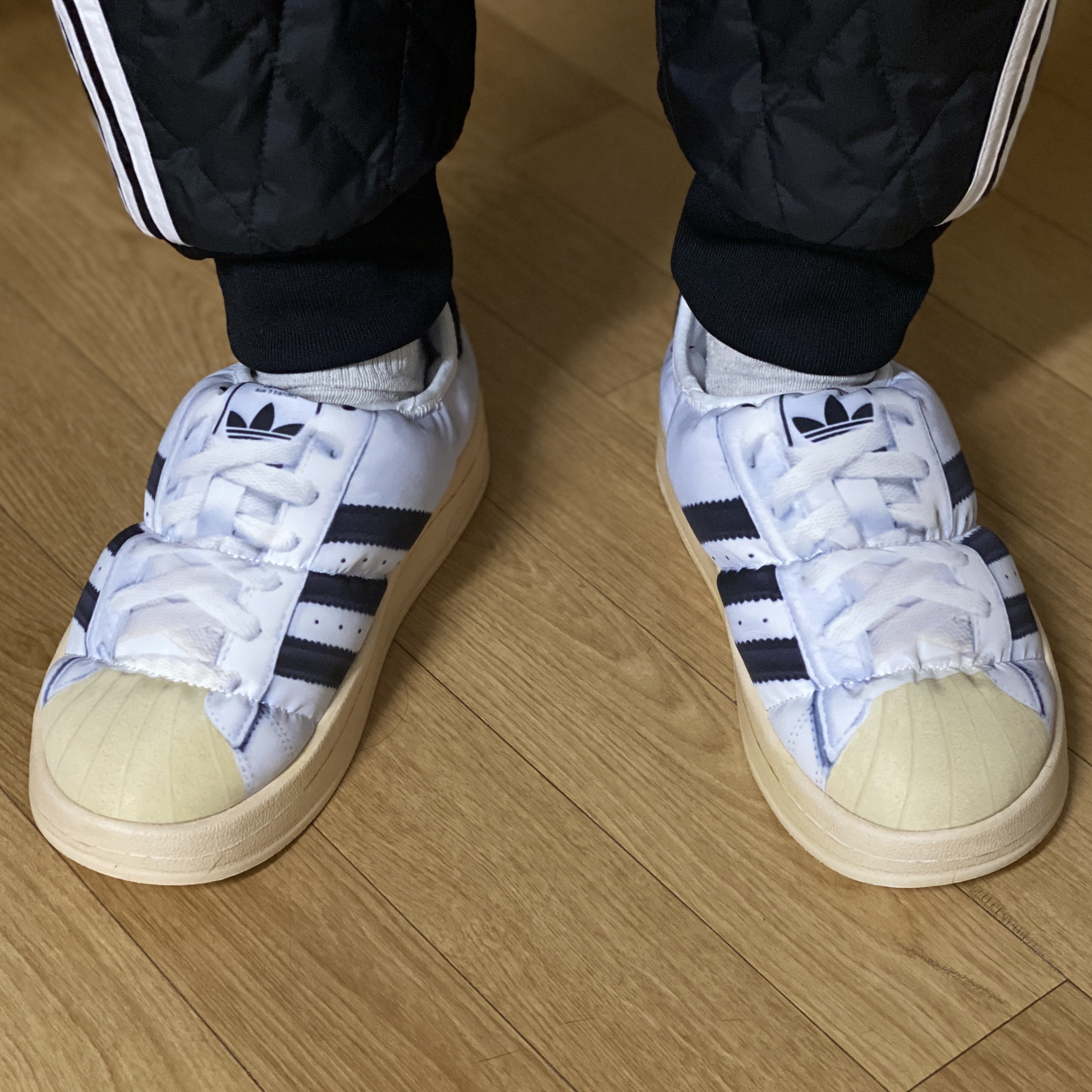 Adidas Puffylette Superstar Cloud White 착용 스타일 - 1