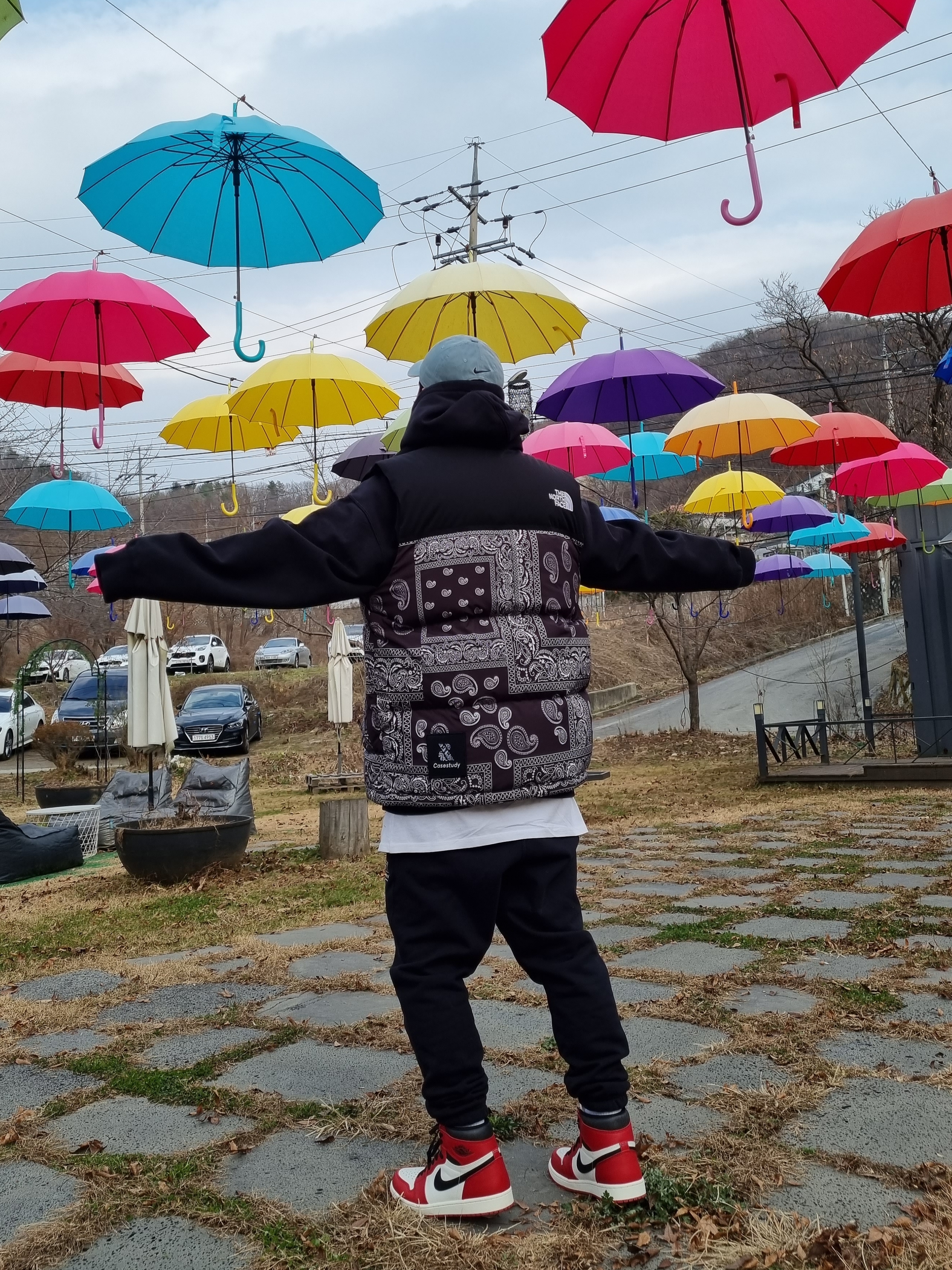 Jordan 1 Retro High OG Chicago 2022, Nike x Stussy NRG RA Washed Fleece Pants Black (DN4031-010) 착용 스타일