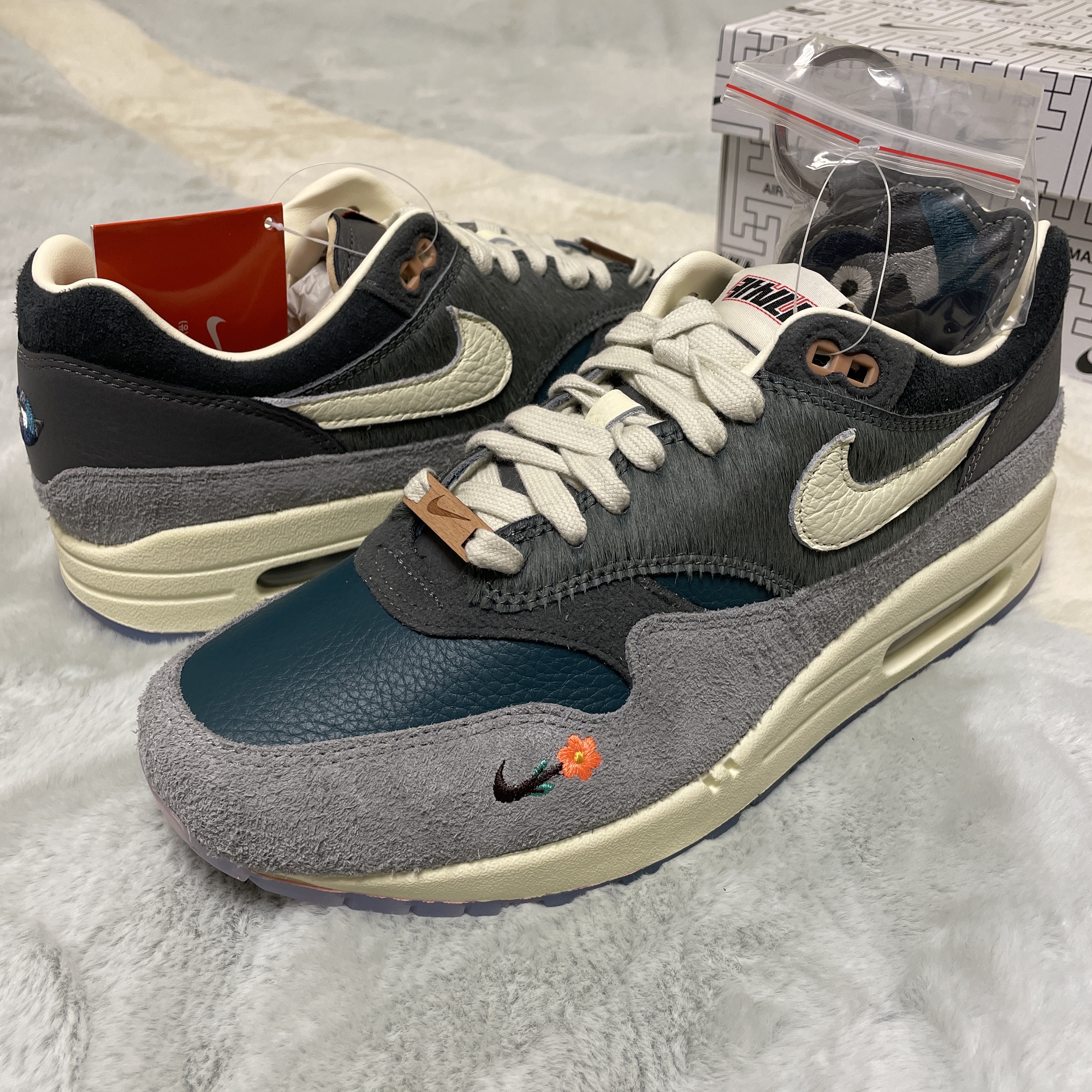 Nike x Kasina Air Max 1 SP Won-Ang Particle Grey 착용 스타일