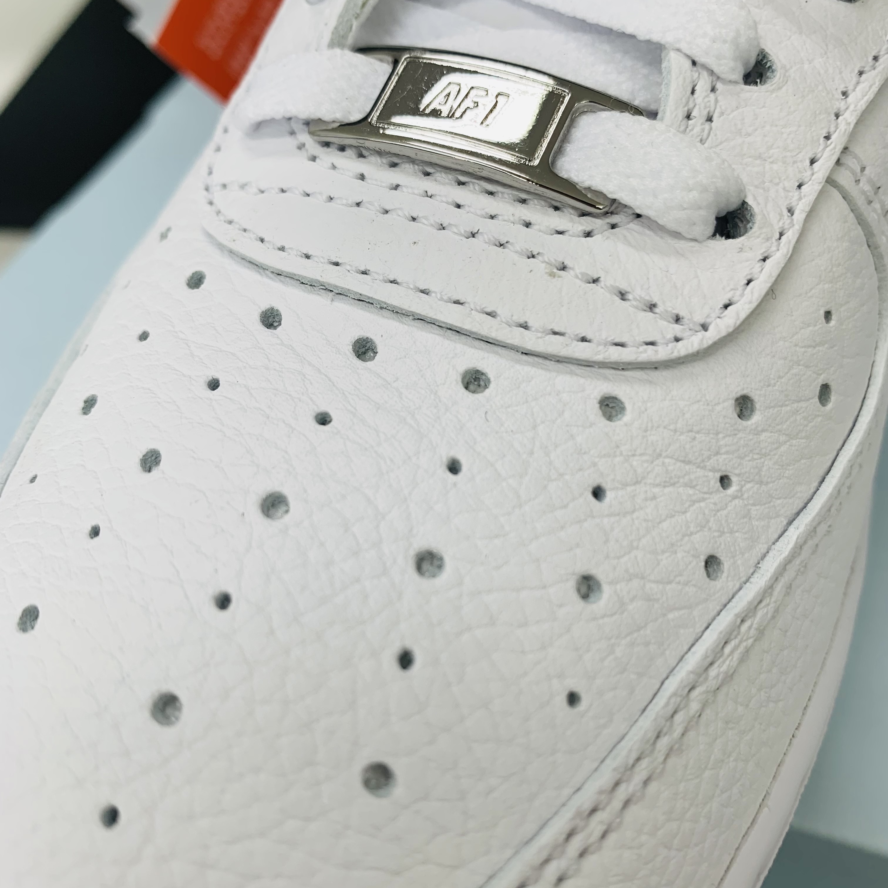 Nike x Drake Nocta Air Force 1 Low SP Certified Lover Boy White 착용 스타일 - 5