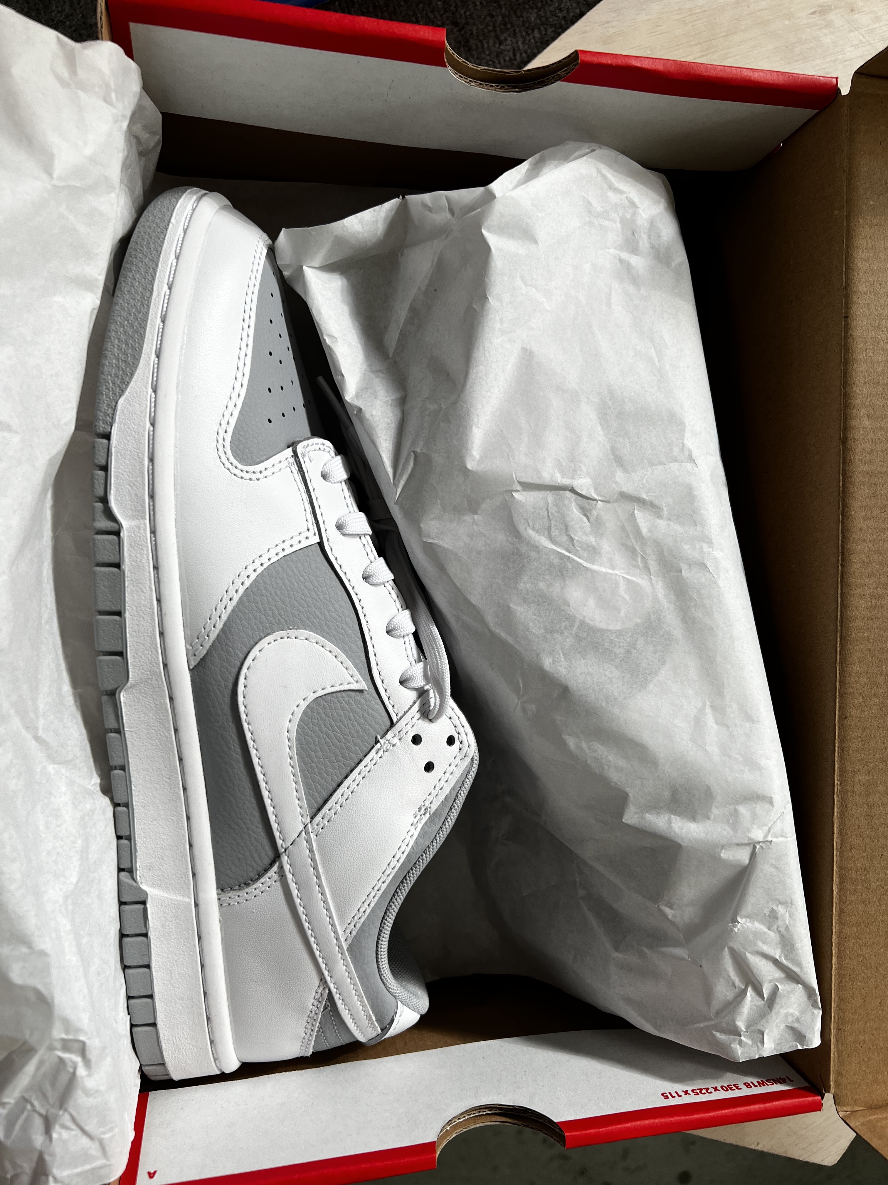 Nike Dunk Low Retro White Neutral Grey 착용 스타일