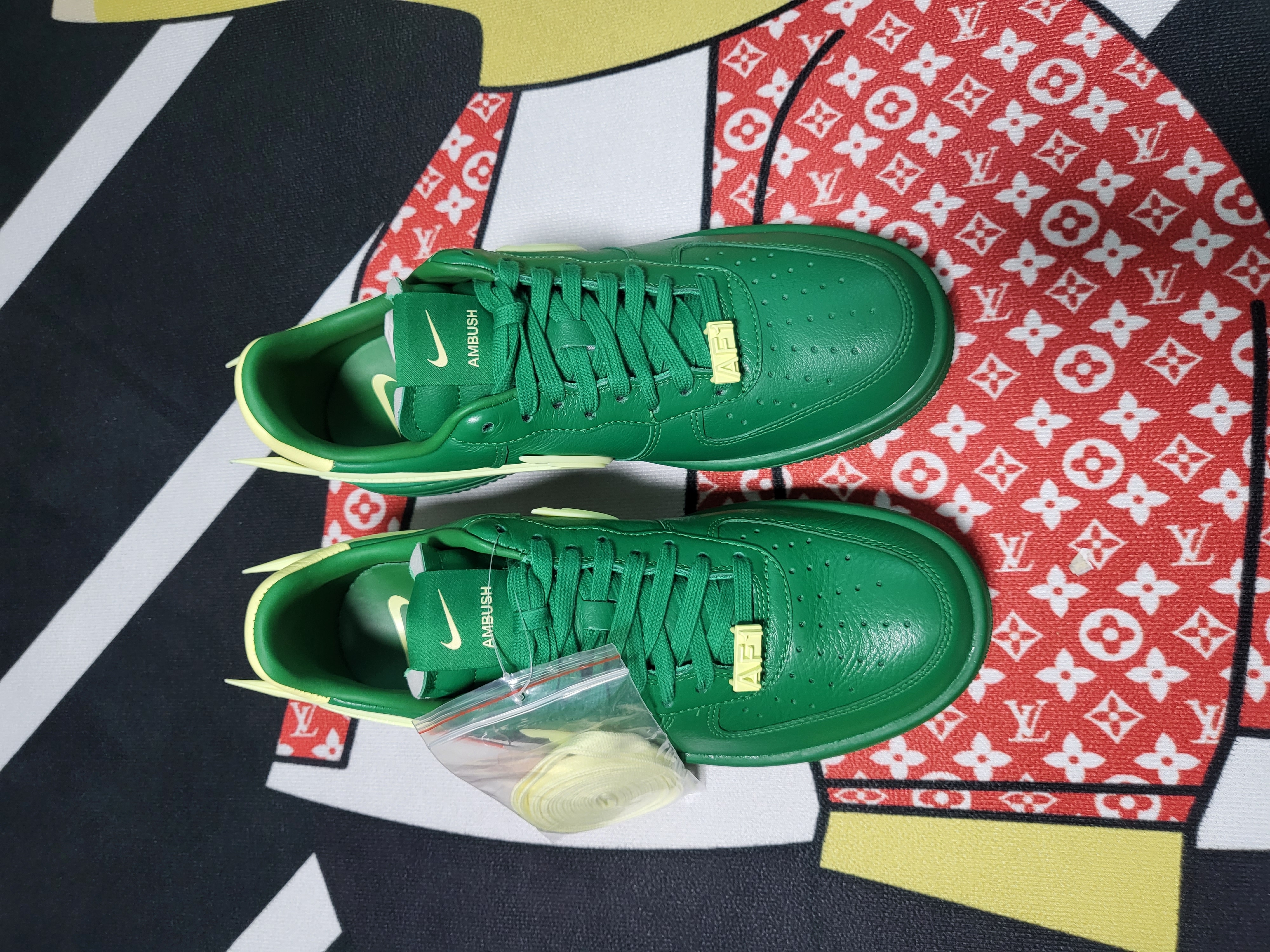 Nike x Ambush Air Force 1 Low SP Pine Green and Citron 착용 스타일 - 3