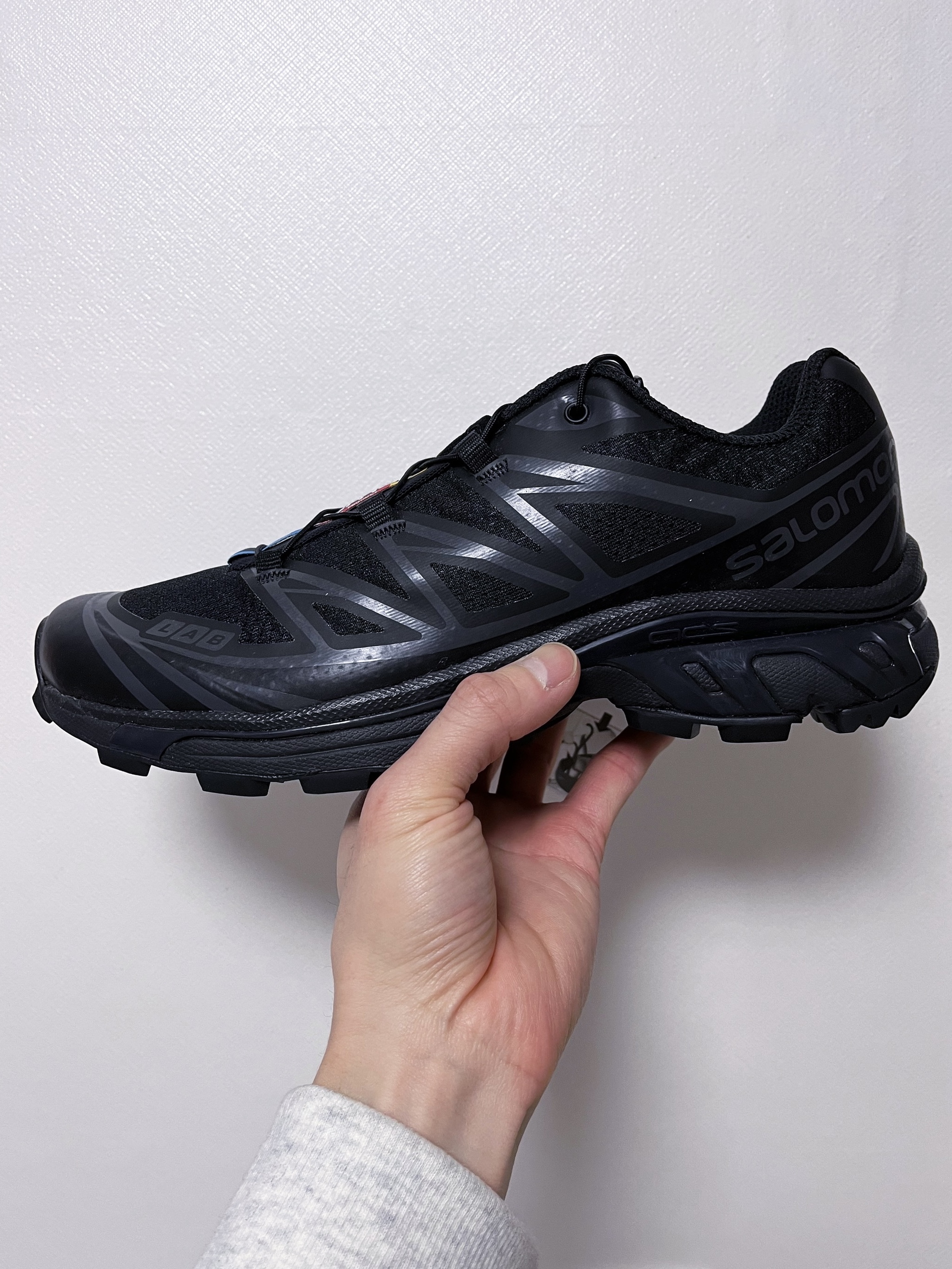 Salomon XT-6 ADV Black 착용 스타일