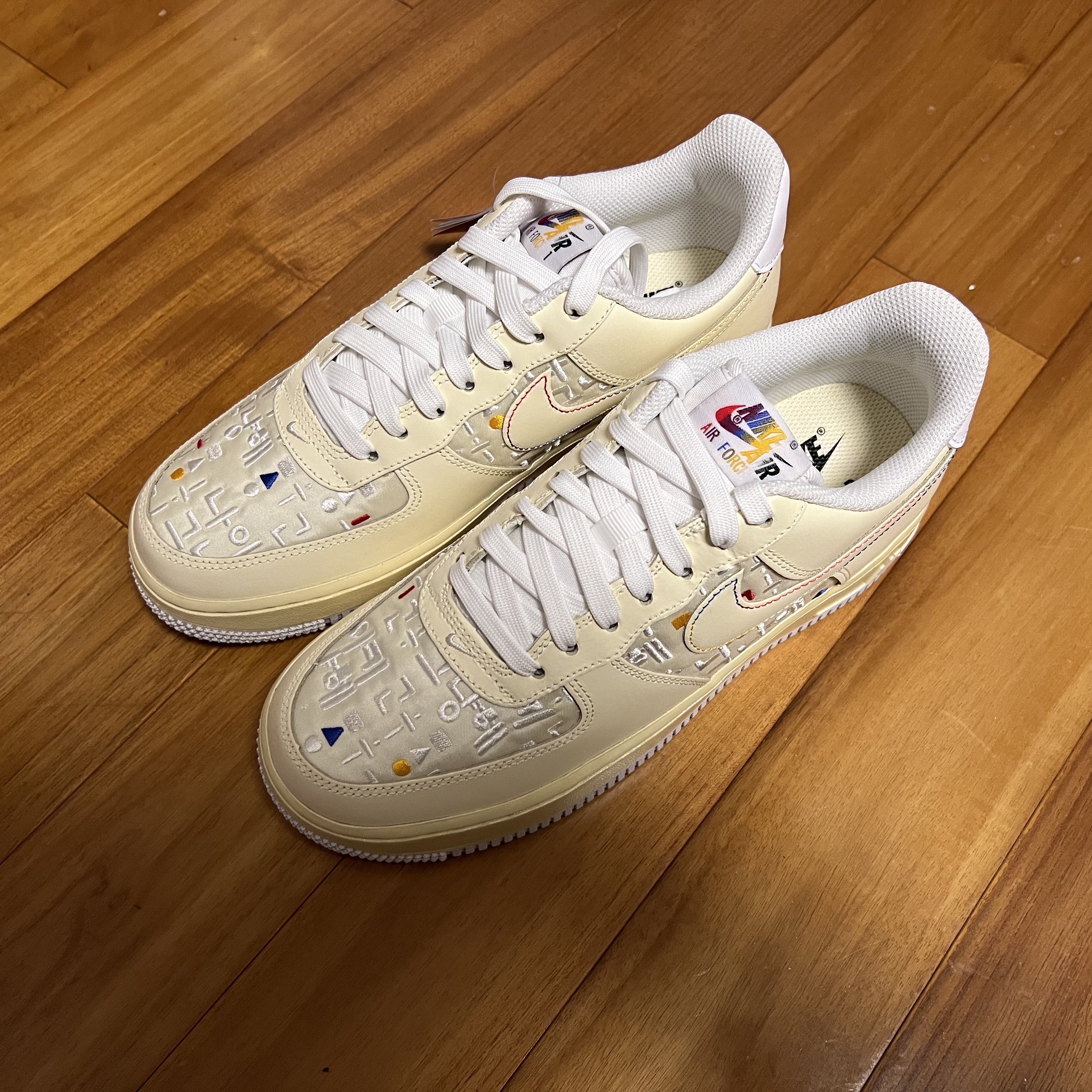 (W) Nike Air Force 1 '07 LV8 Hangul Day 착용 스타일