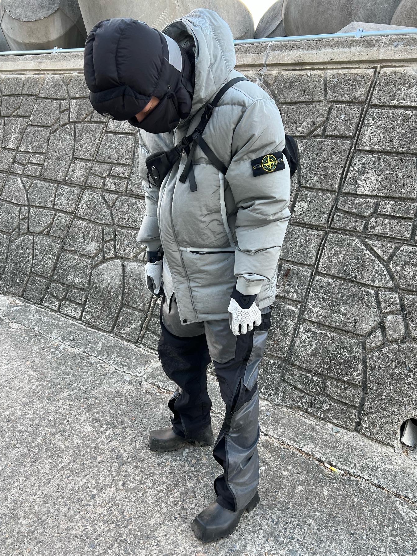 Stone Island 44508 Nylon Metal Down-TC Jacket Light Grey - 21FW, Balenciaga Trooper Rubber Boot Black 착용 스타일 - 2
