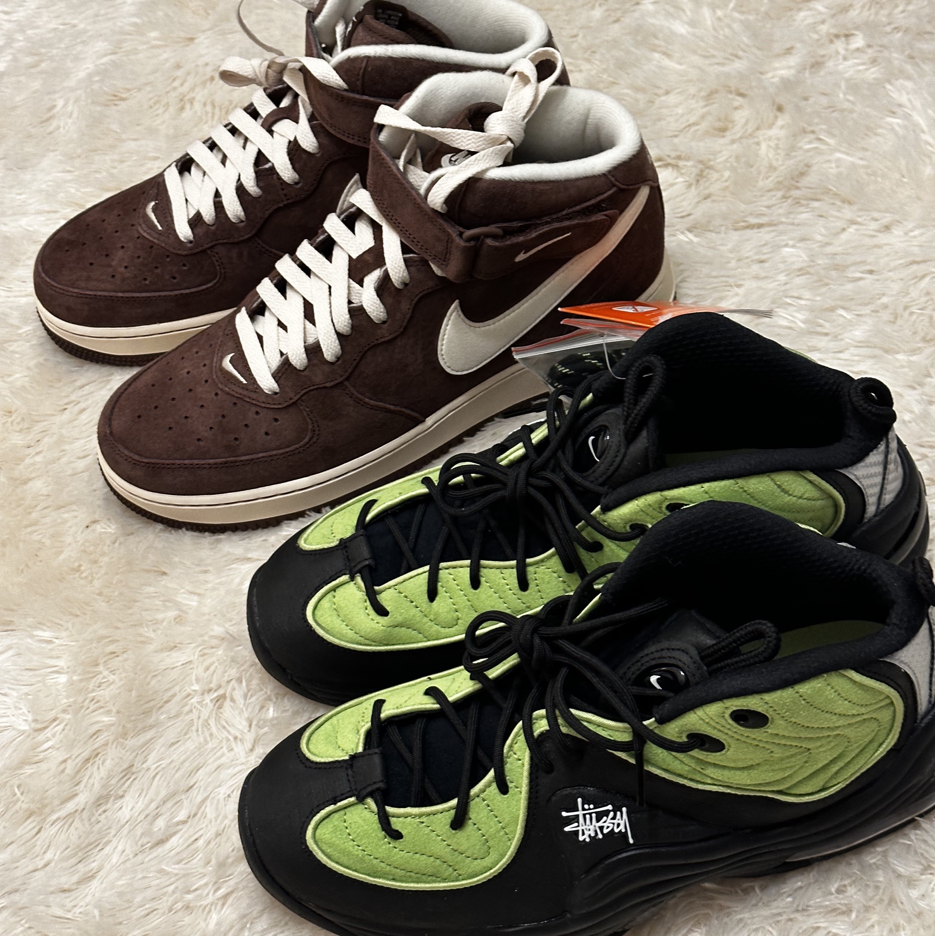 Nike x Stussy Air Penny II Vivid Green and Black, Nike Air Force 1 Mid '07 QS Chocolate 착용 스타일